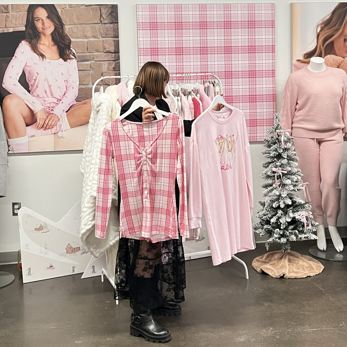 THE COZY STORY: A HOLIDAY PRESS ESCAPE