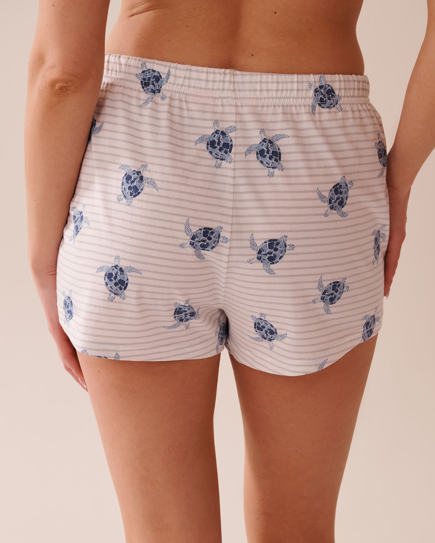 LA VIE EN ROSE Ensemble pyjama imprimé tortue avec chemisier Blanc/Tortues 40400081 - Voir10