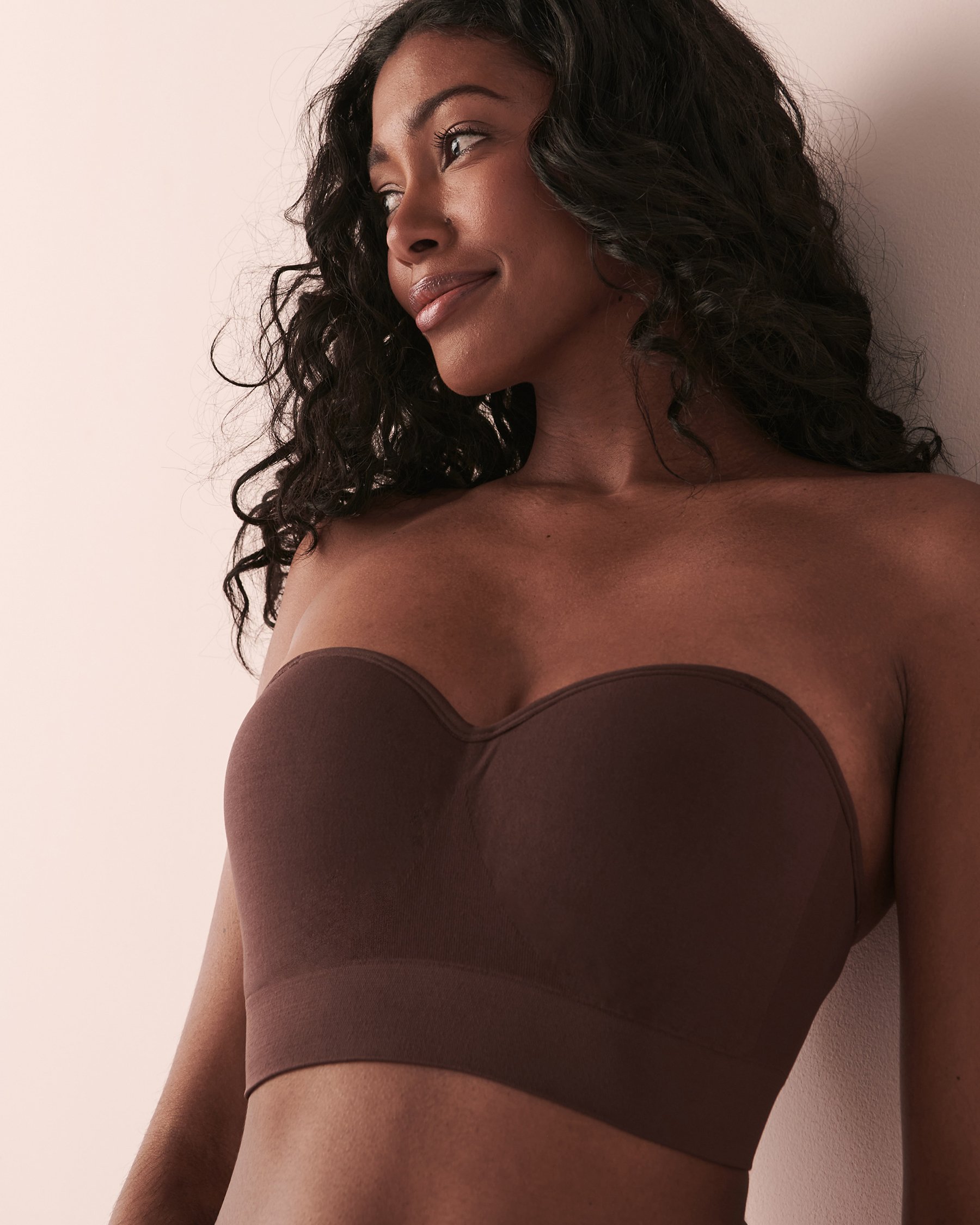 LA VIE EN ROSE Convertible Bandeau Seamless Bra Smooth Coffee 10200261 - View1