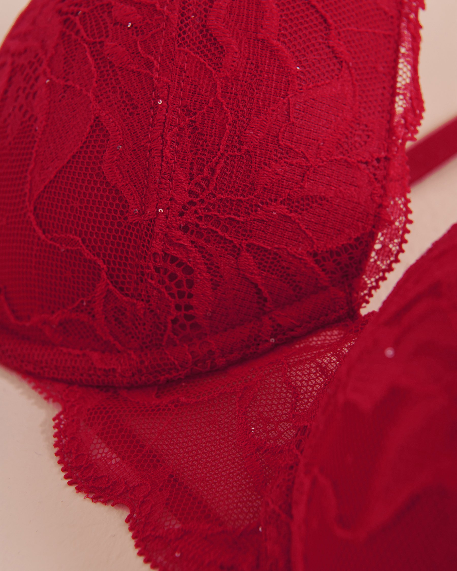 LA VIE EN ROSE Lightly Lined Mastectomy Bra Candy Cane Red 10200448 - View6