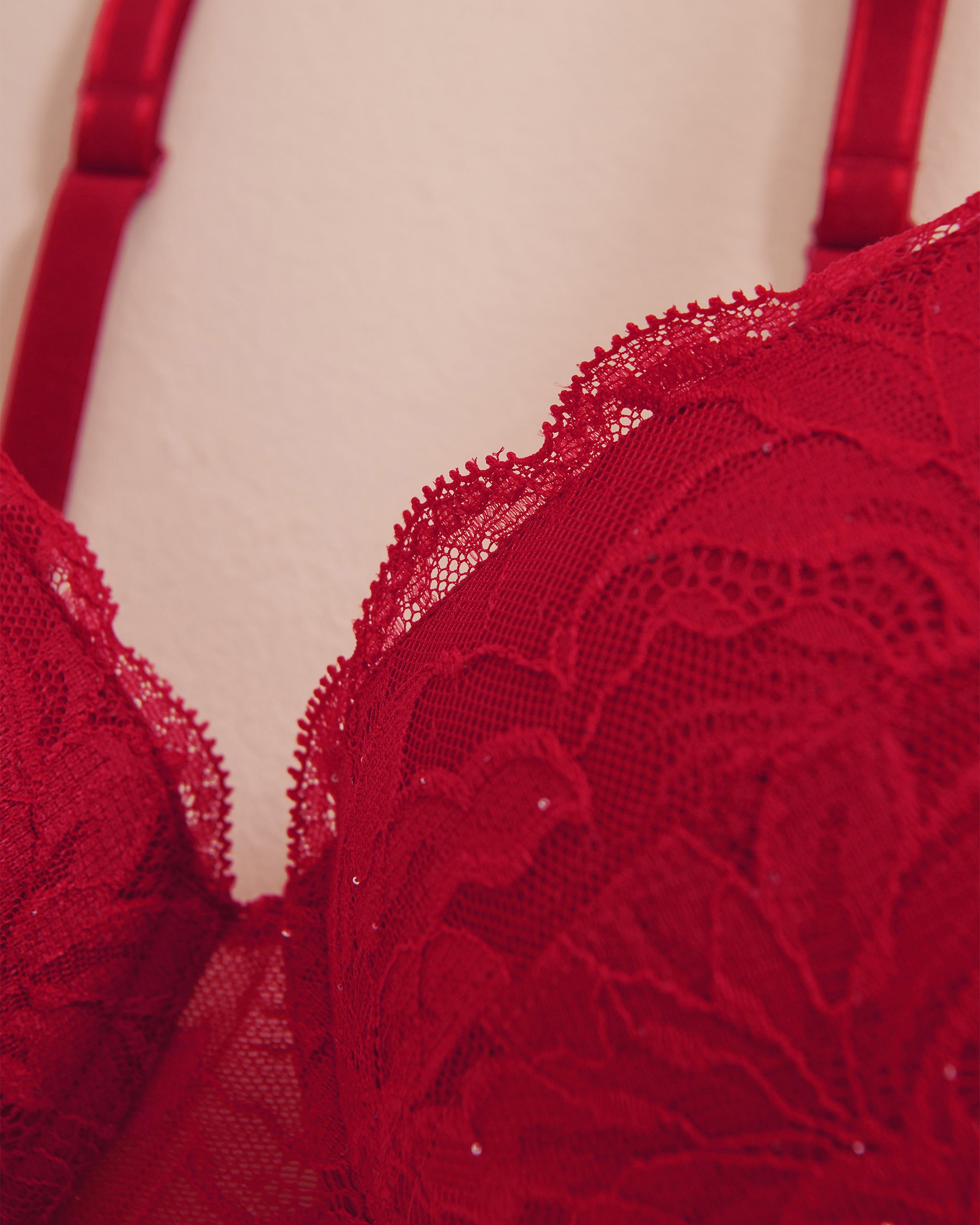 LA VIE EN ROSE Lightly Lined Mastectomy Bra Candy Cane Red 10200448 - View7