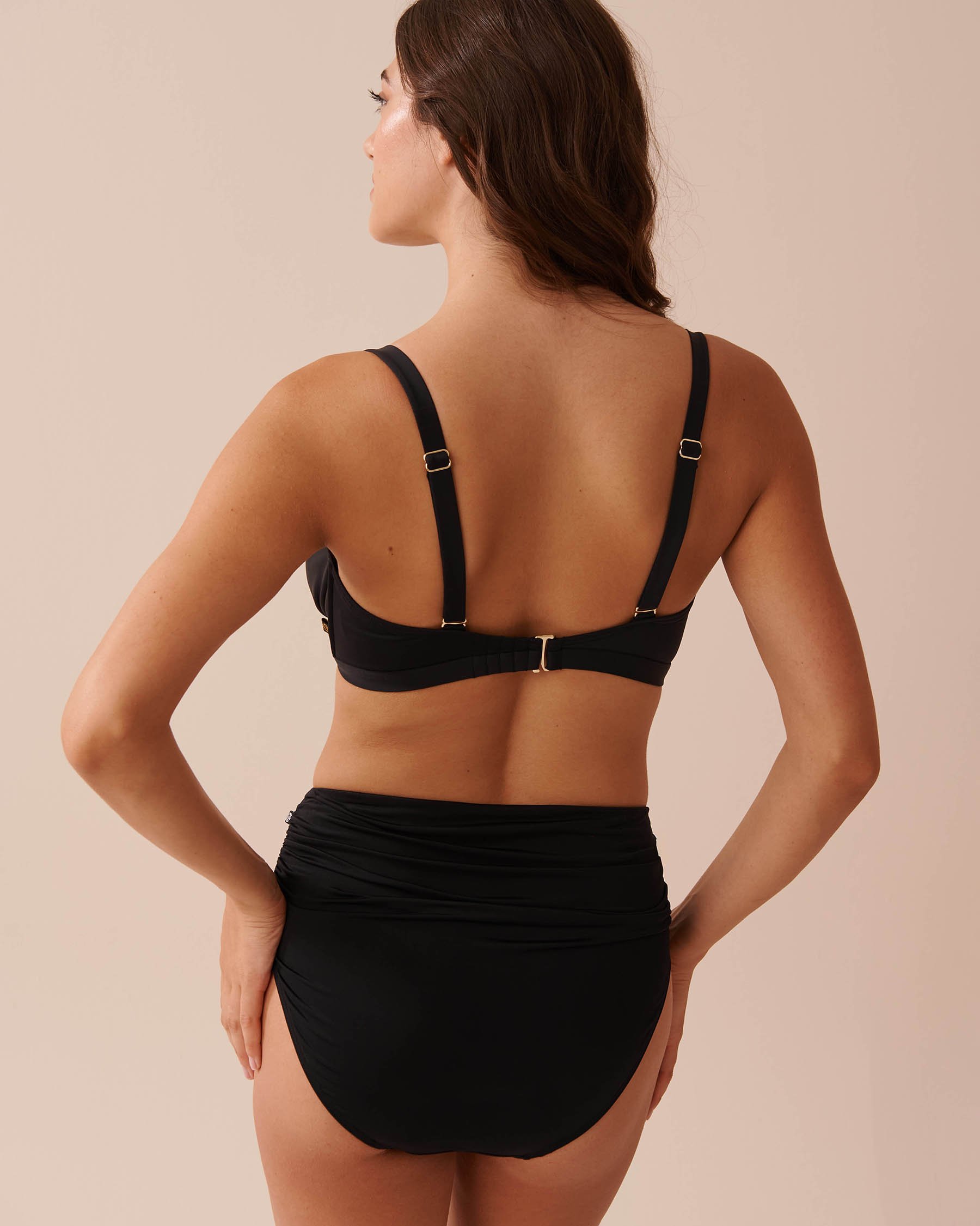 LA VIE EN ROSE AQUA SOLID D Cup V-Wire Bralette Bikini Top Black 70200147 - View2