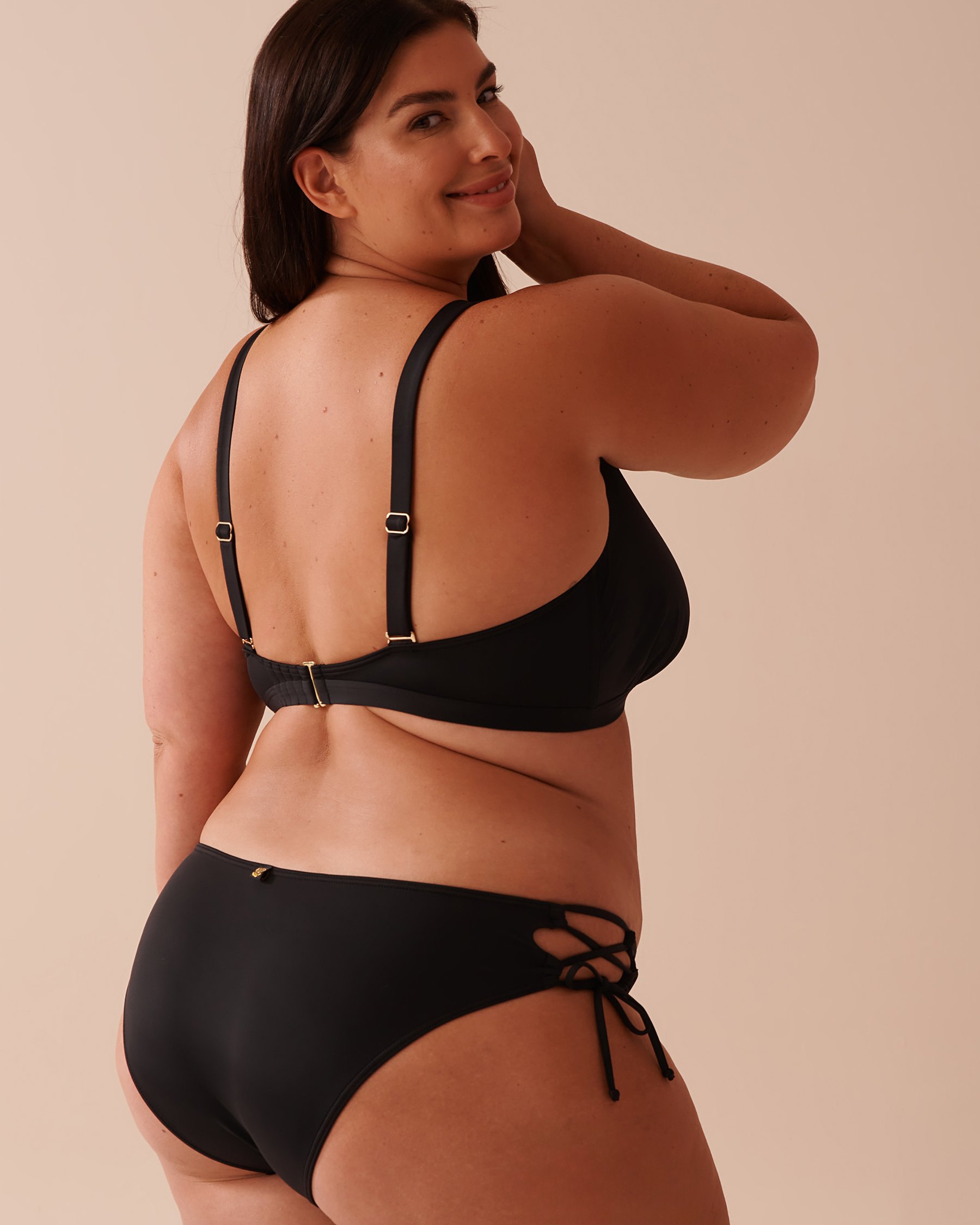 LA VIE EN ROSE AQUA SOLID D Cup V-Wire Bralette Bikini Top Black 70200147 - View6