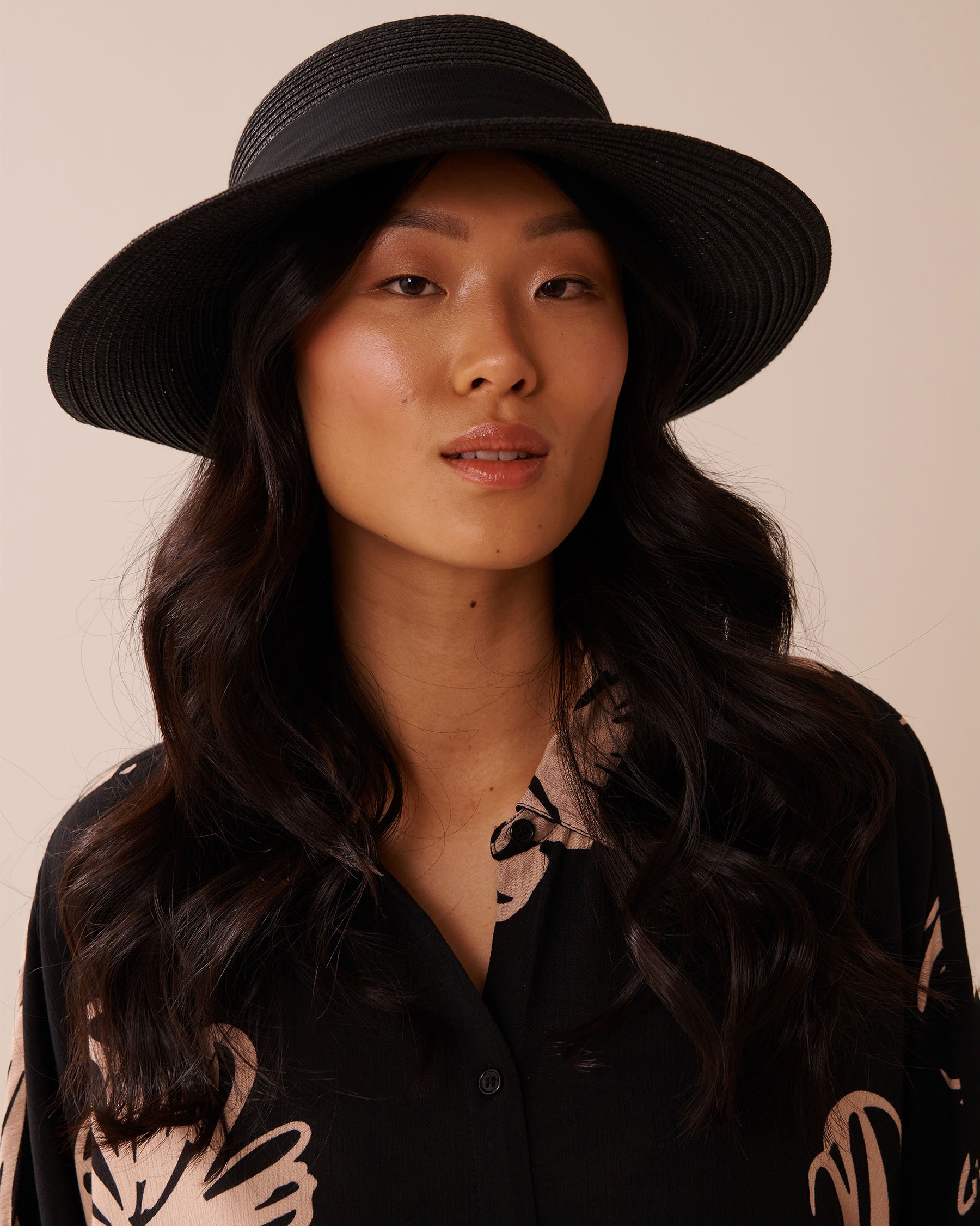 LA VIE EN ROSE AQUA Chapeau cloche avec ruban Noir 80500108 - Voir3