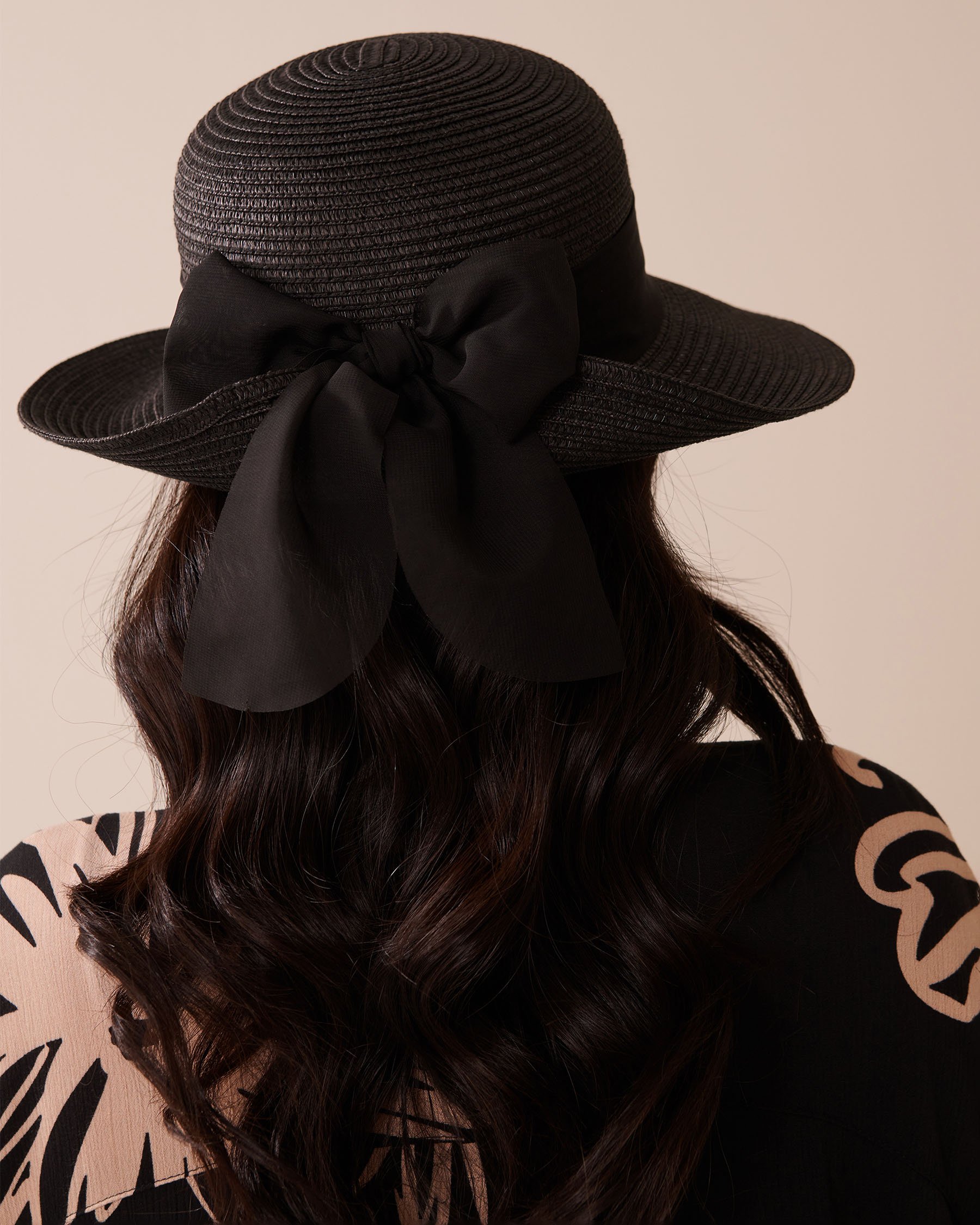 LA VIE EN ROSE AQUA Chapeau cloche avec ruban Noir 80500108 - Voir4