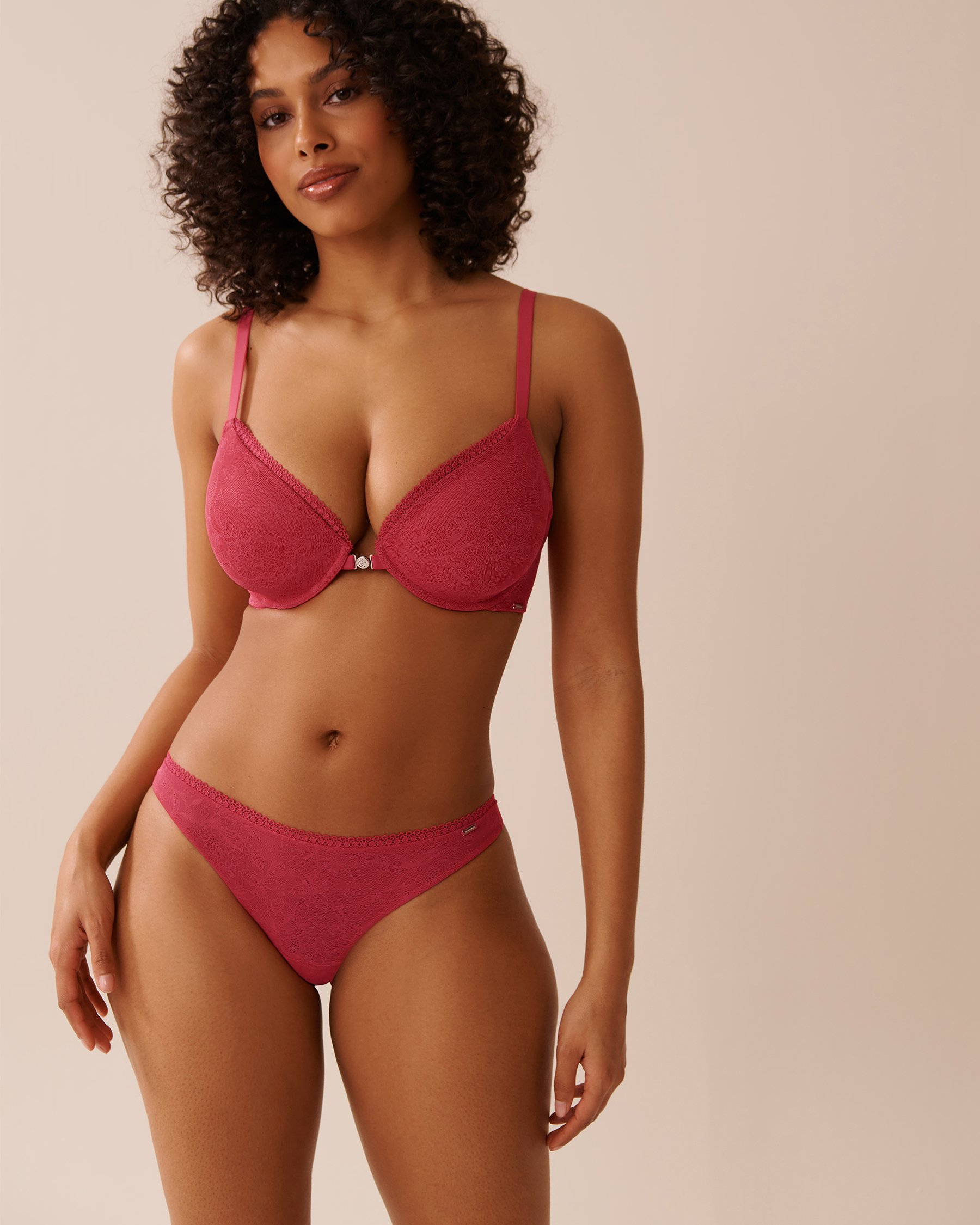 LA VIE EN ROSE Soutien-gorge doublure légère fermeture avant demi-buste Rose framboise 10200510 - Voir1