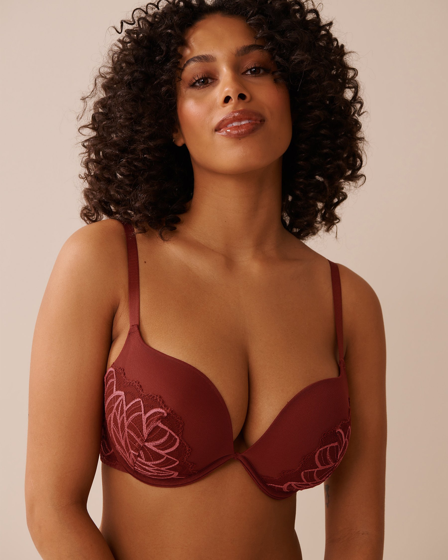 LA VIE EN ROSE Push-up Plunge Demi Bra Berry Red 10300202 - View1