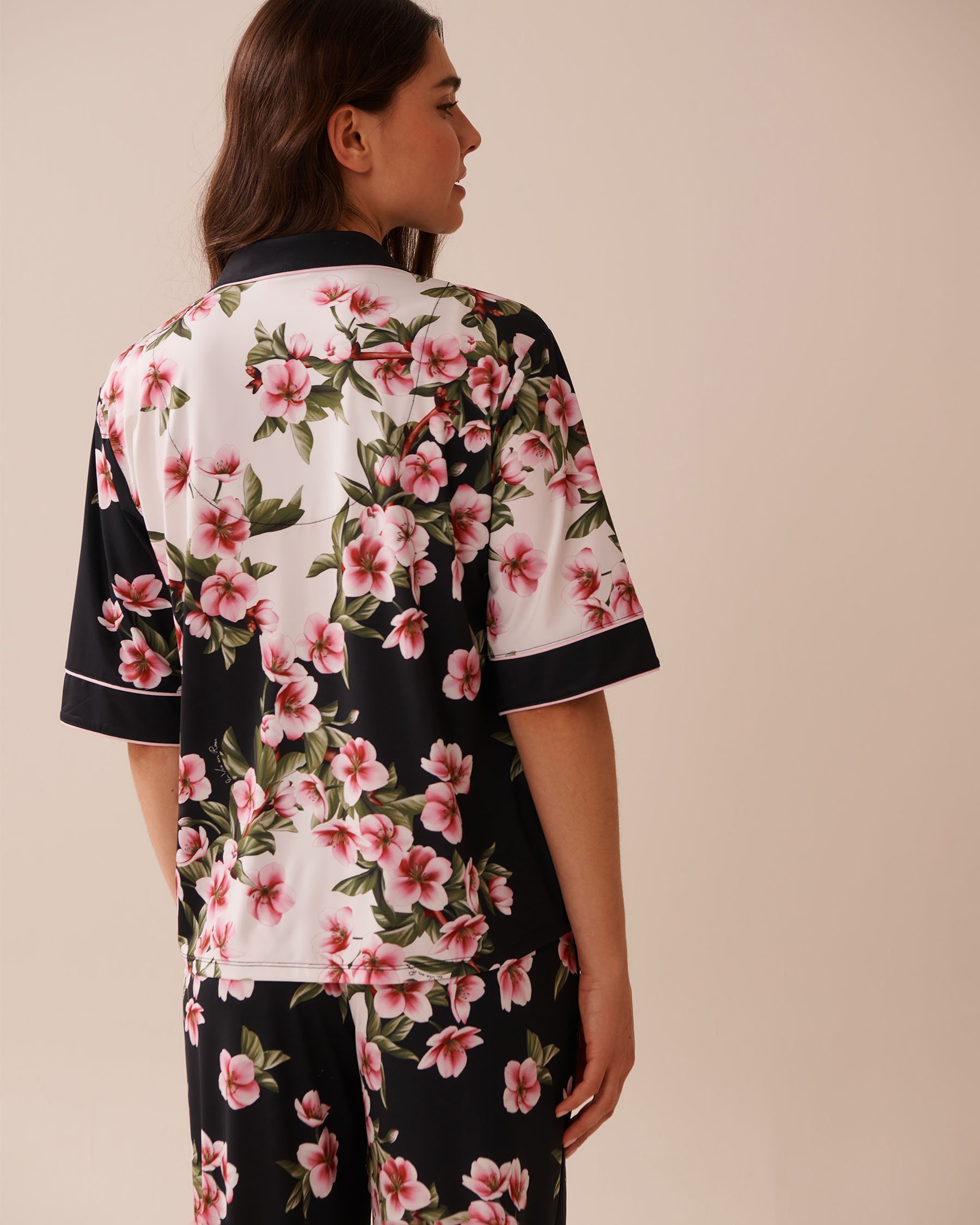 LA VIE EN ROSE Cherry Blossom Print Recycled Fibers 3/4 Sleeve Button-down Shirt Cherry Blossom 60100146 - View2