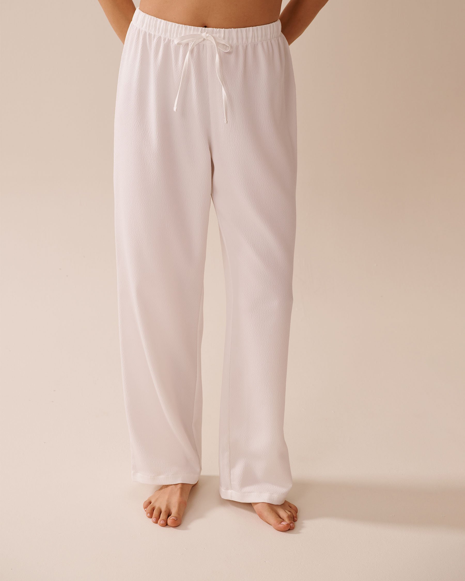 LA VIE EN ROSE Long Sleeve Textured Satin PJ Set White 60400061 - View4