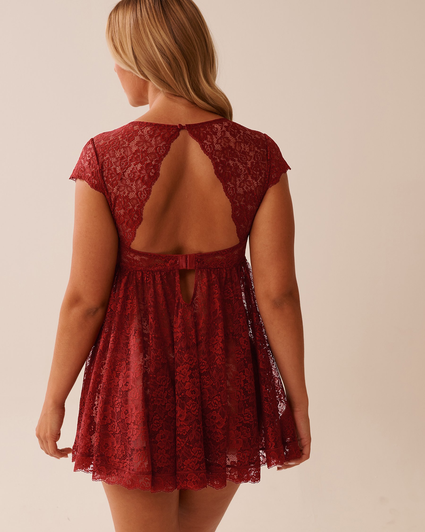 LA VIE EN ROSE Open Front Floral Lace Babydoll Berry Red 60500196 - View2