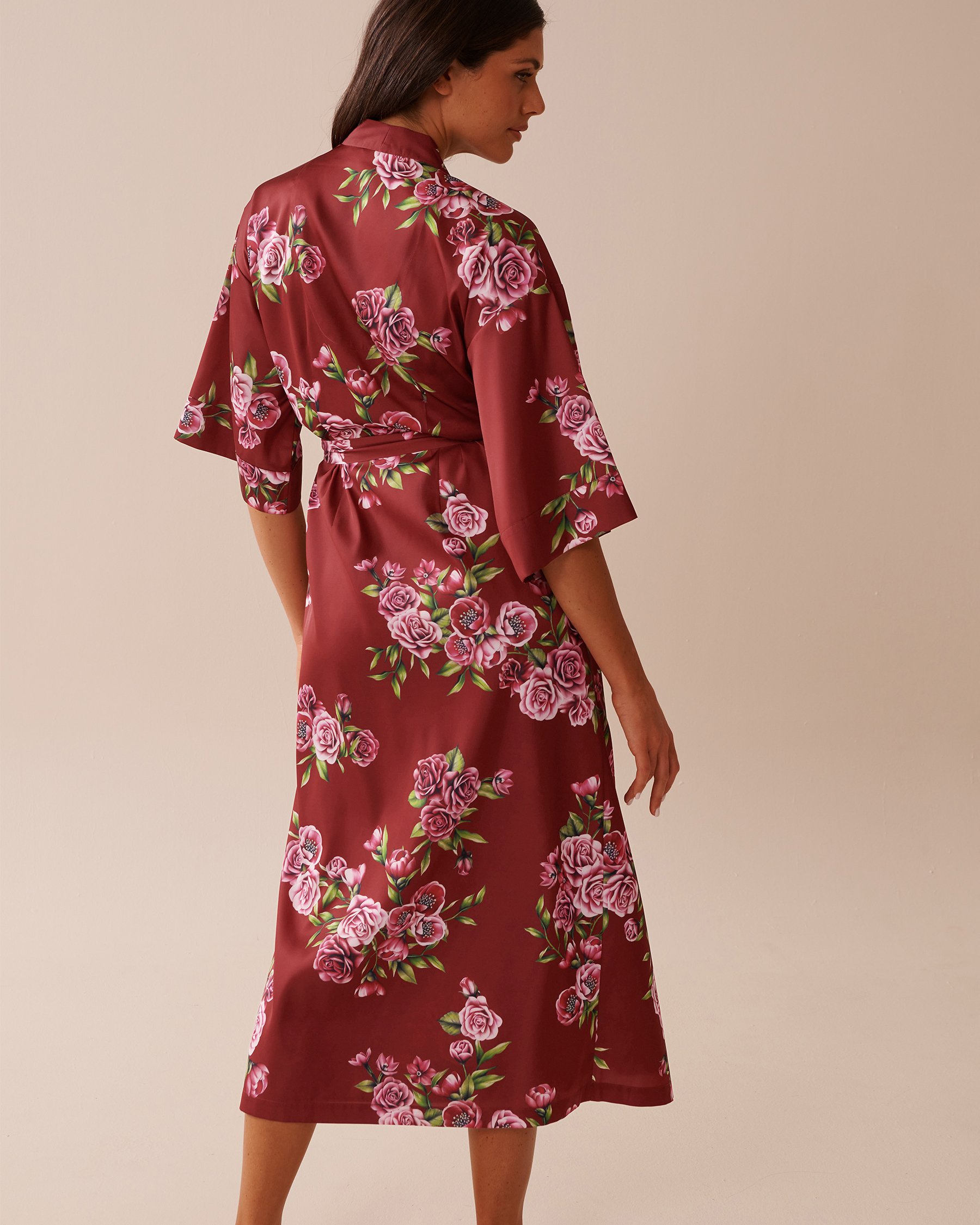 LA VIE EN ROSE Rose Print Satin Long Kimono Red Rose Garden 60600098 - View9