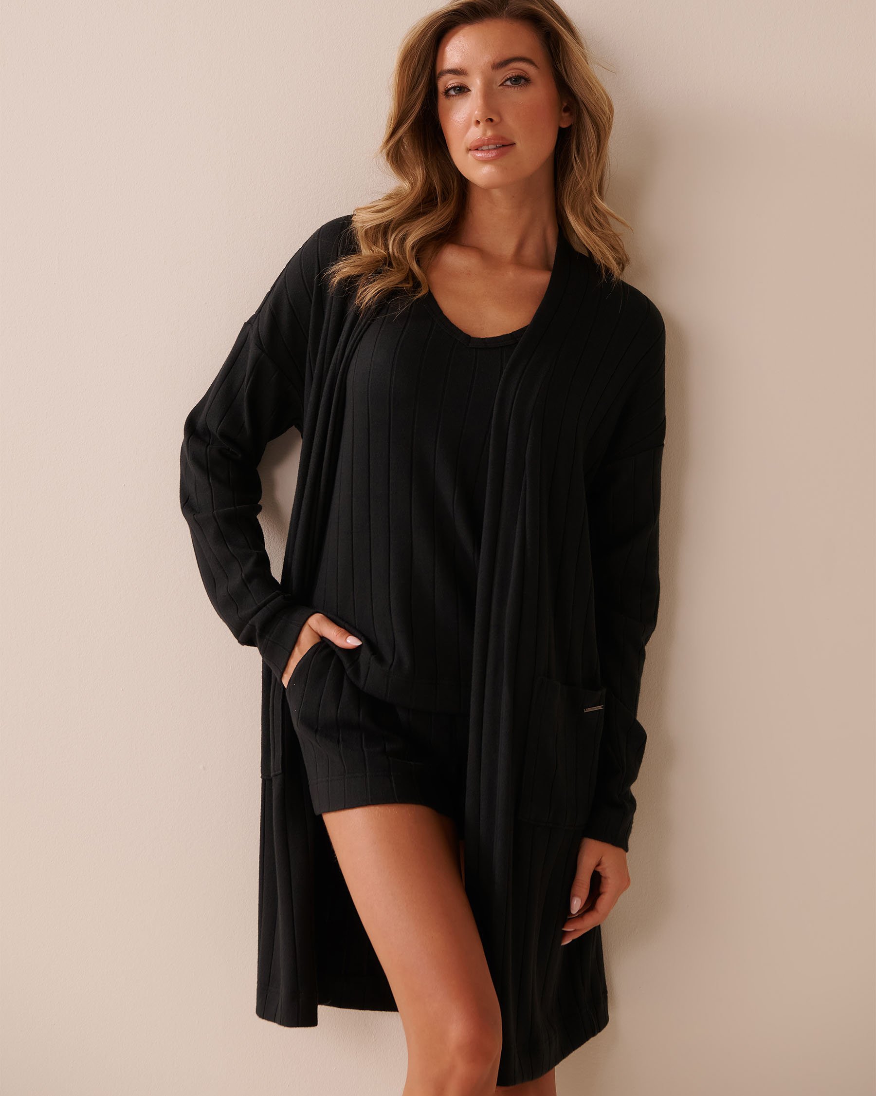 LA VIE EN ROSE Ribbed Long Cardigan Black 50500015 - View1