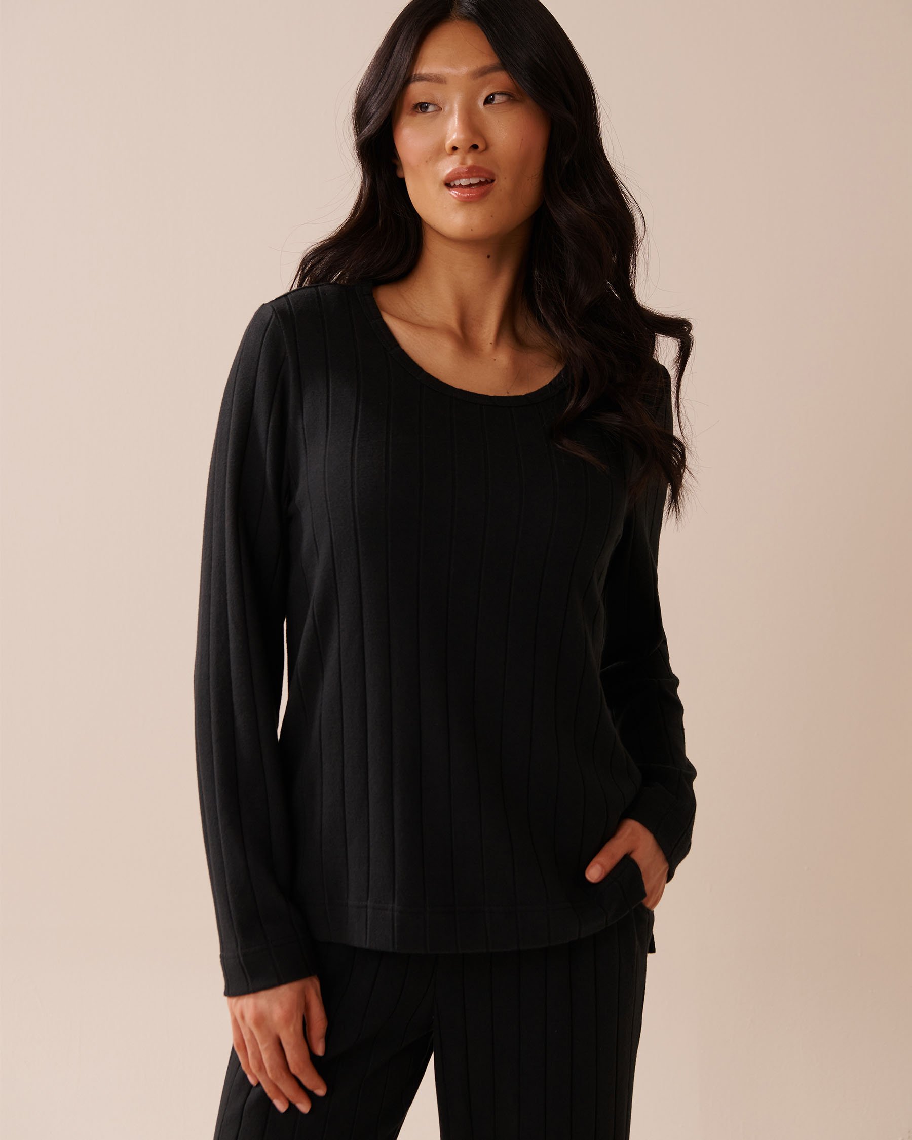LA VIE EN ROSE Ribbed Long Sleeve Shirt Black 50100112 - View1