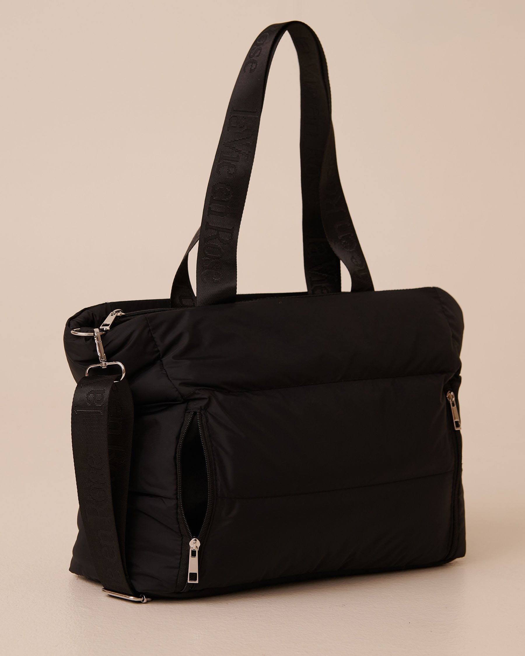 LA VIE EN ROSE Quilted Tote Bag Black 40700404 - View1