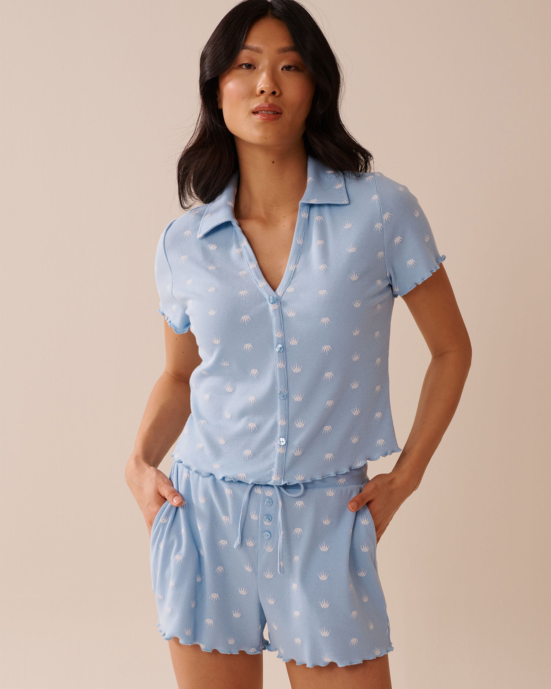 LA VIE EN ROSE Crown Print Ribbed Short Sleeve Button-down Shirt Baby Blue/Crowns 40100758 - View1