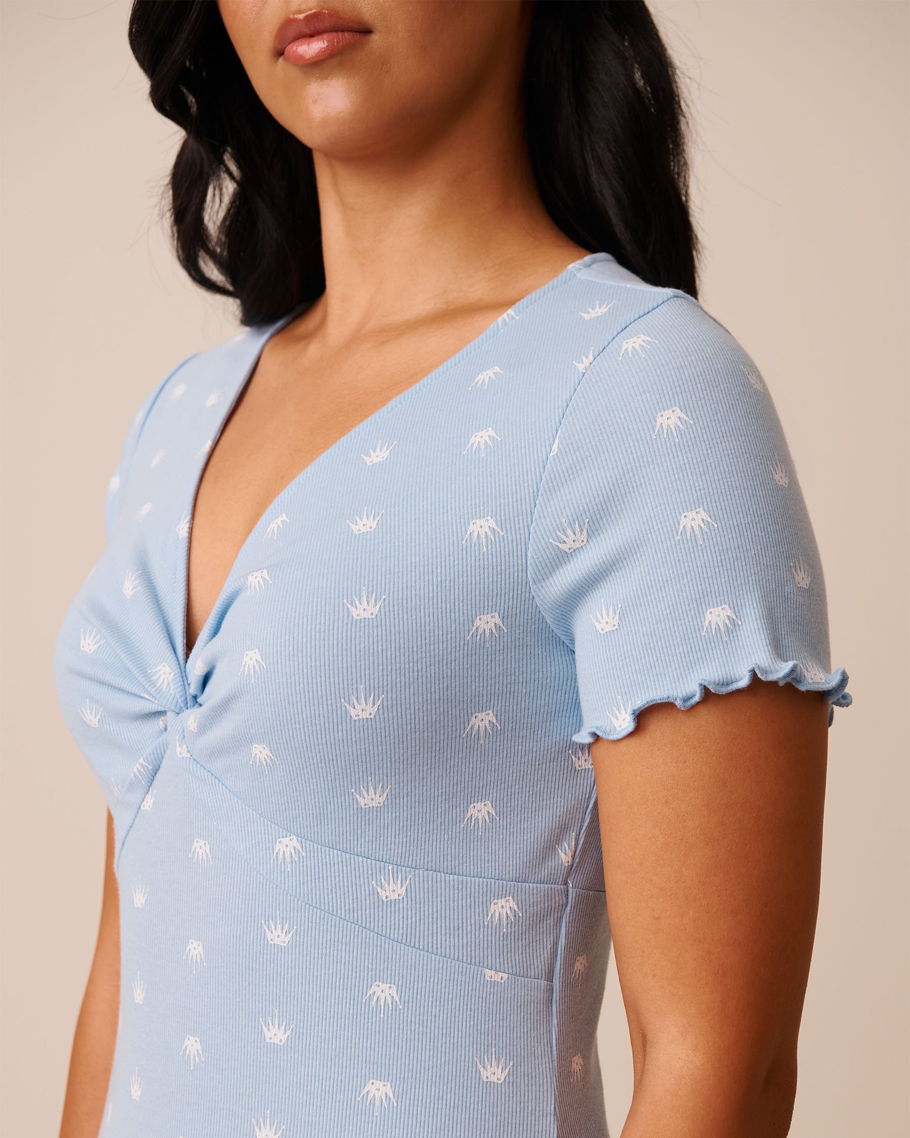 LA VIE EN ROSE Chemise de nuit côtelée imprimé couronnes Bleu pastel/Couronnes 40500439 - Voir6
