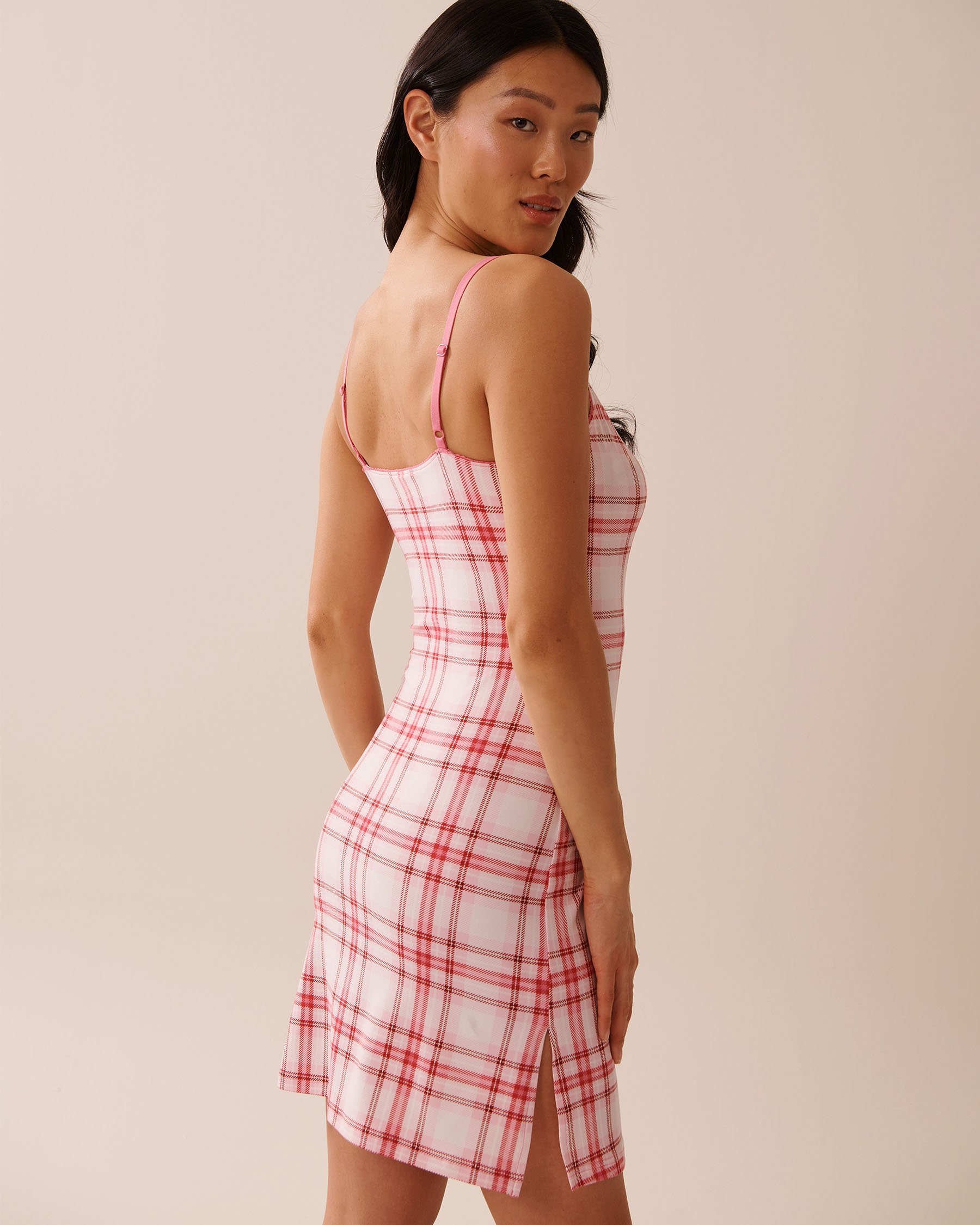 LA VIE EN ROSE Pink Plaid Super Soft Nightie with Shelf Bra Pink Plaid 40500438 - View2