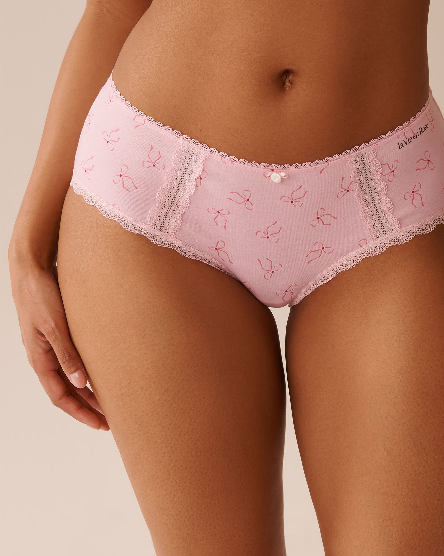 LA VIE EN ROSE Cotton and Lace Detail Hiphugger Panty Pink/Bows 20100624 - View1