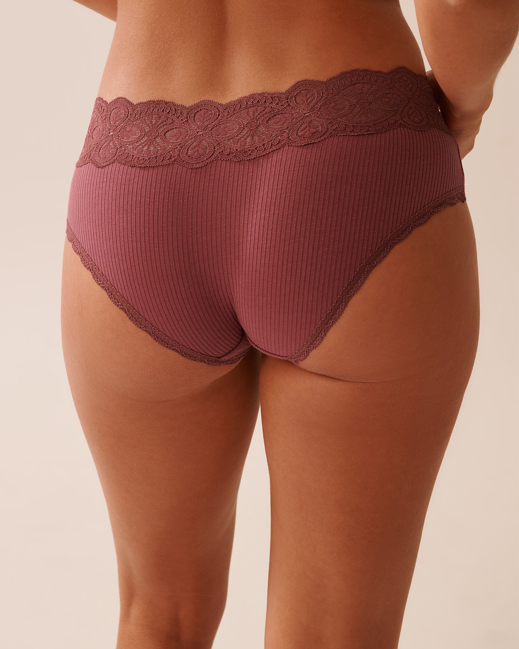 LA VIE EN ROSE Lace Trim Ribbed Hiphugger Panty Raspberry Red 20100632 - View2