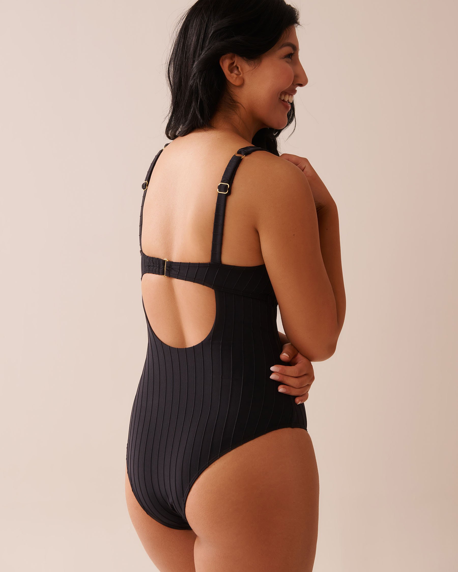 LA VIE EN ROSE AQUA SOLID Balconette One-piece Swimsuit Black 70400181 - View2