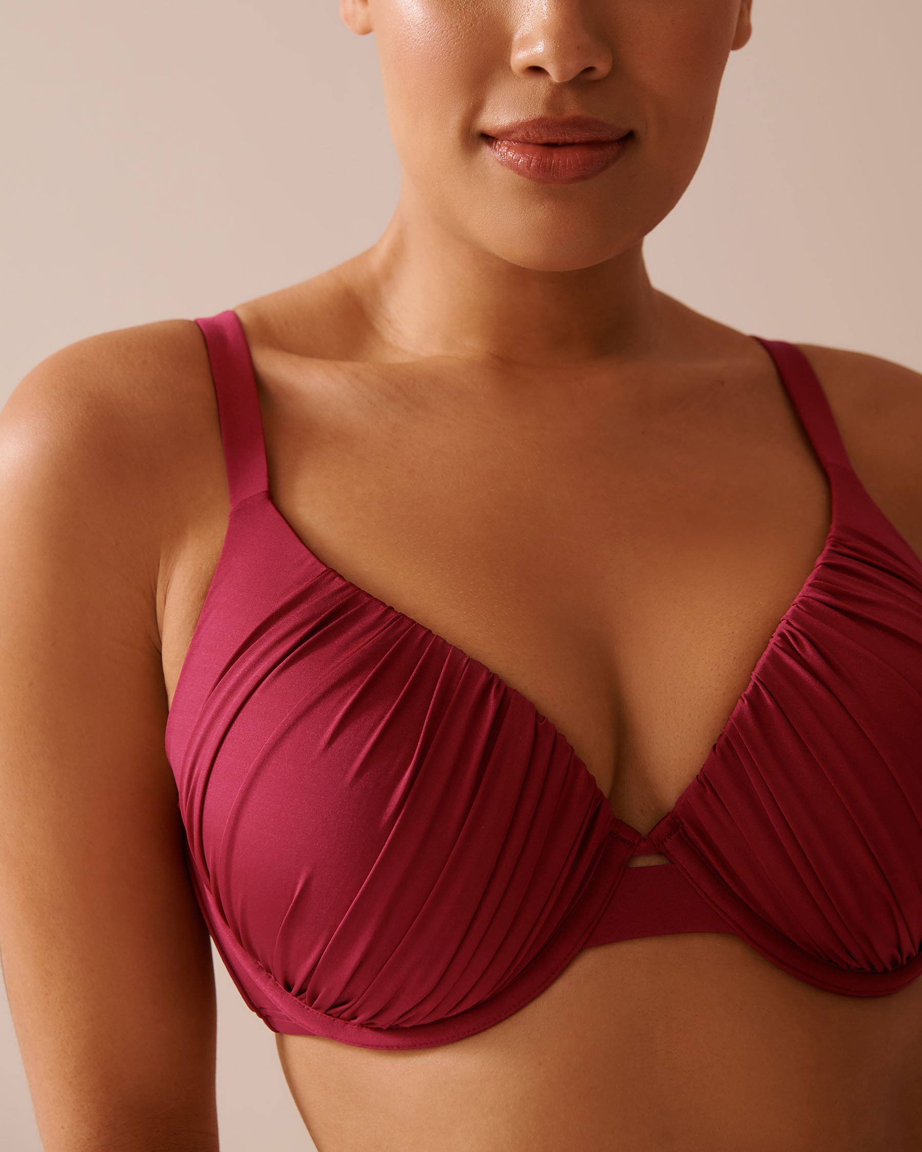 LA VIE EN ROSE AQUA DEEP RED Pleated D Cup Plunge Bikini Top Deep Red 70200182 - View4