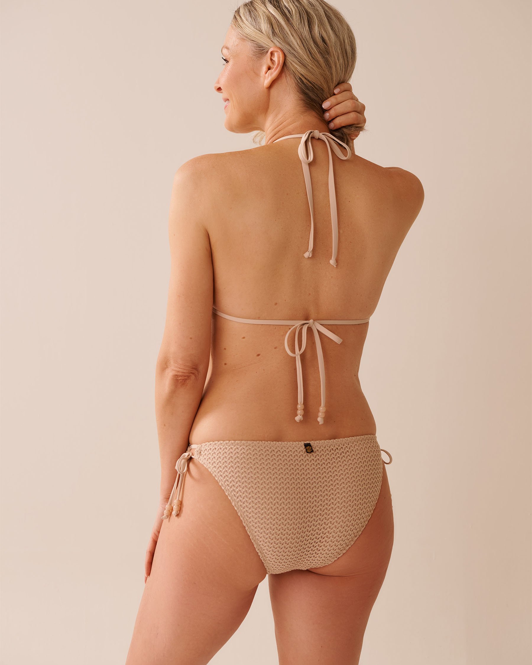 LA VIE EN ROSE AQUA WARM SAND Crochet Triangle Bikini Top Warm Sand 70100810 - View2