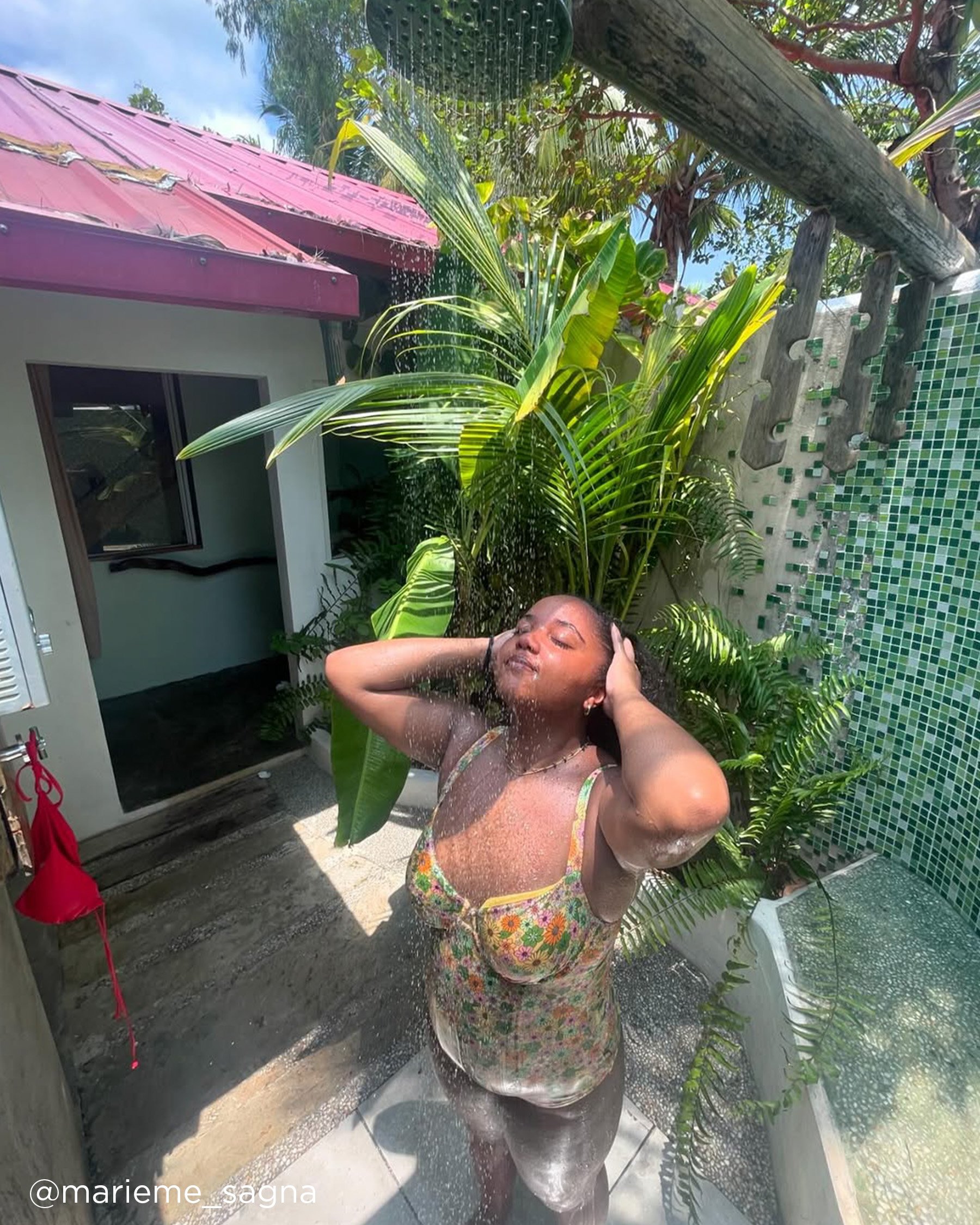 LA VIE EN ROSE AQUA FLOWER POWER Ribbed Balconette One-piece Swimsuit Flower Power 70400155 - View7