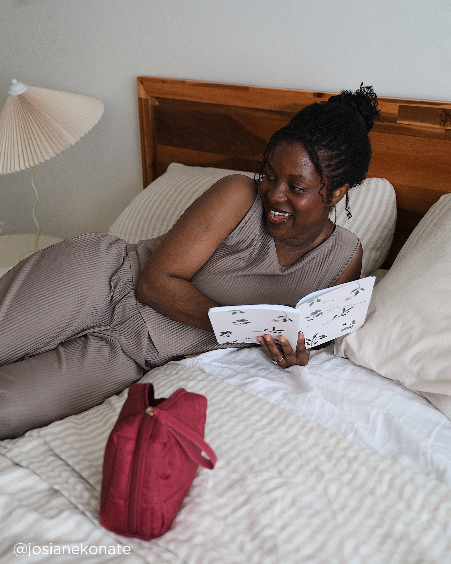 LA VIE EN ROSE Pantalon léger à effet plissé Beige 50200092 - Voir3