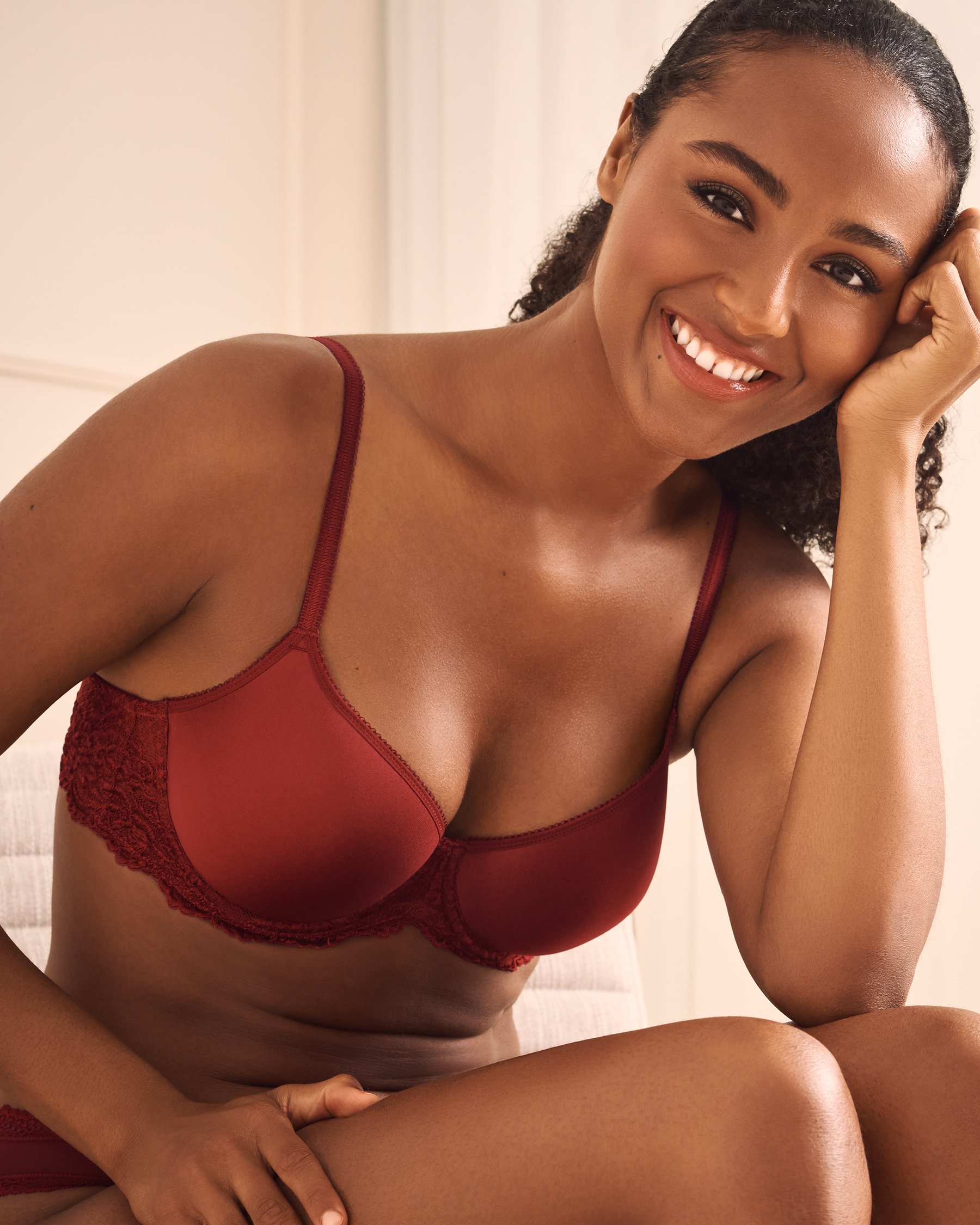 LA VIE EN ROSE Lightly Lined Contour Bra Berry Red 10200533 - View2