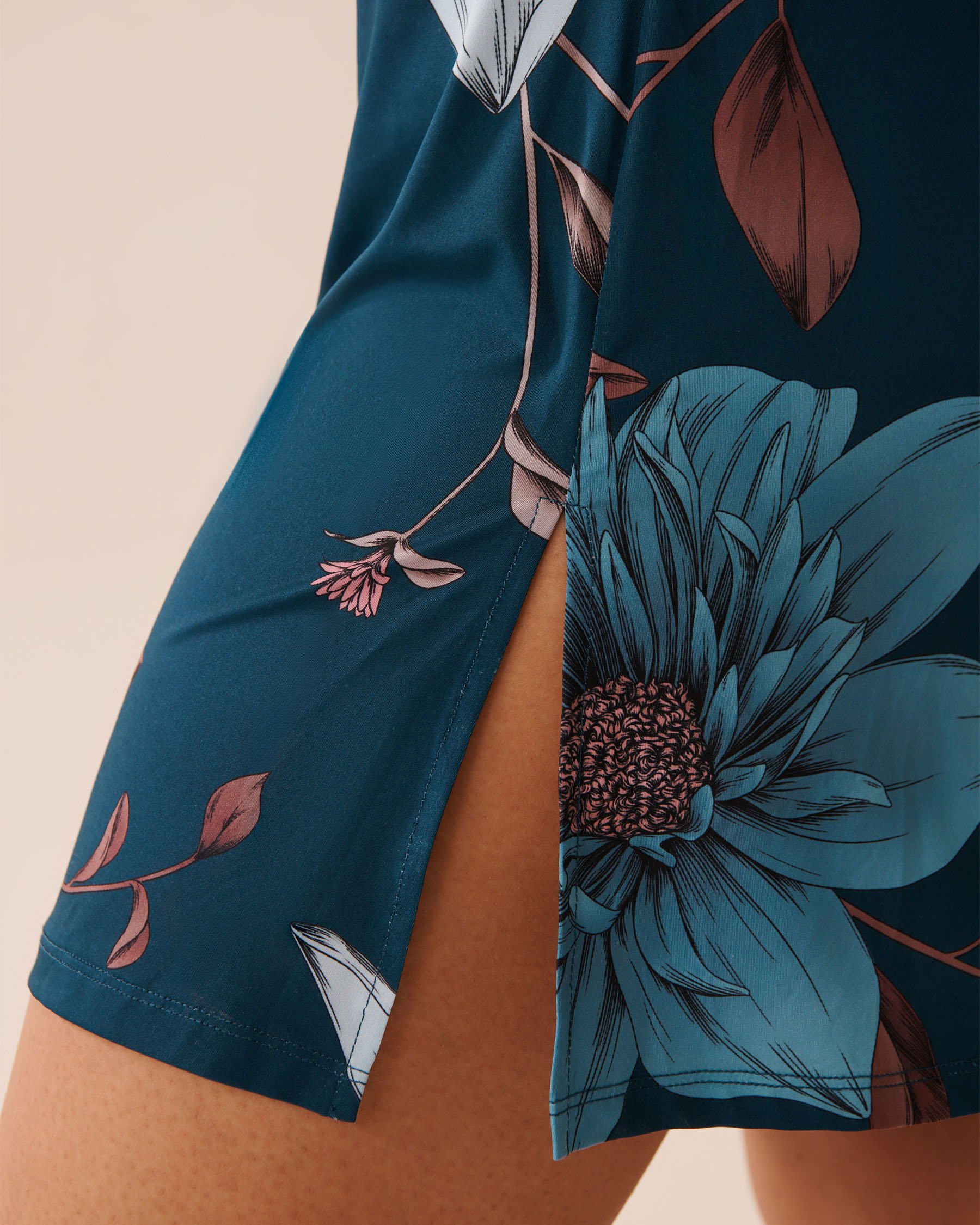 LA VIE EN ROSE Recycled Fibers Chrysanthemum Print Nightie with Shelf Bra Blue Chrysanthemum 60500205 - View4