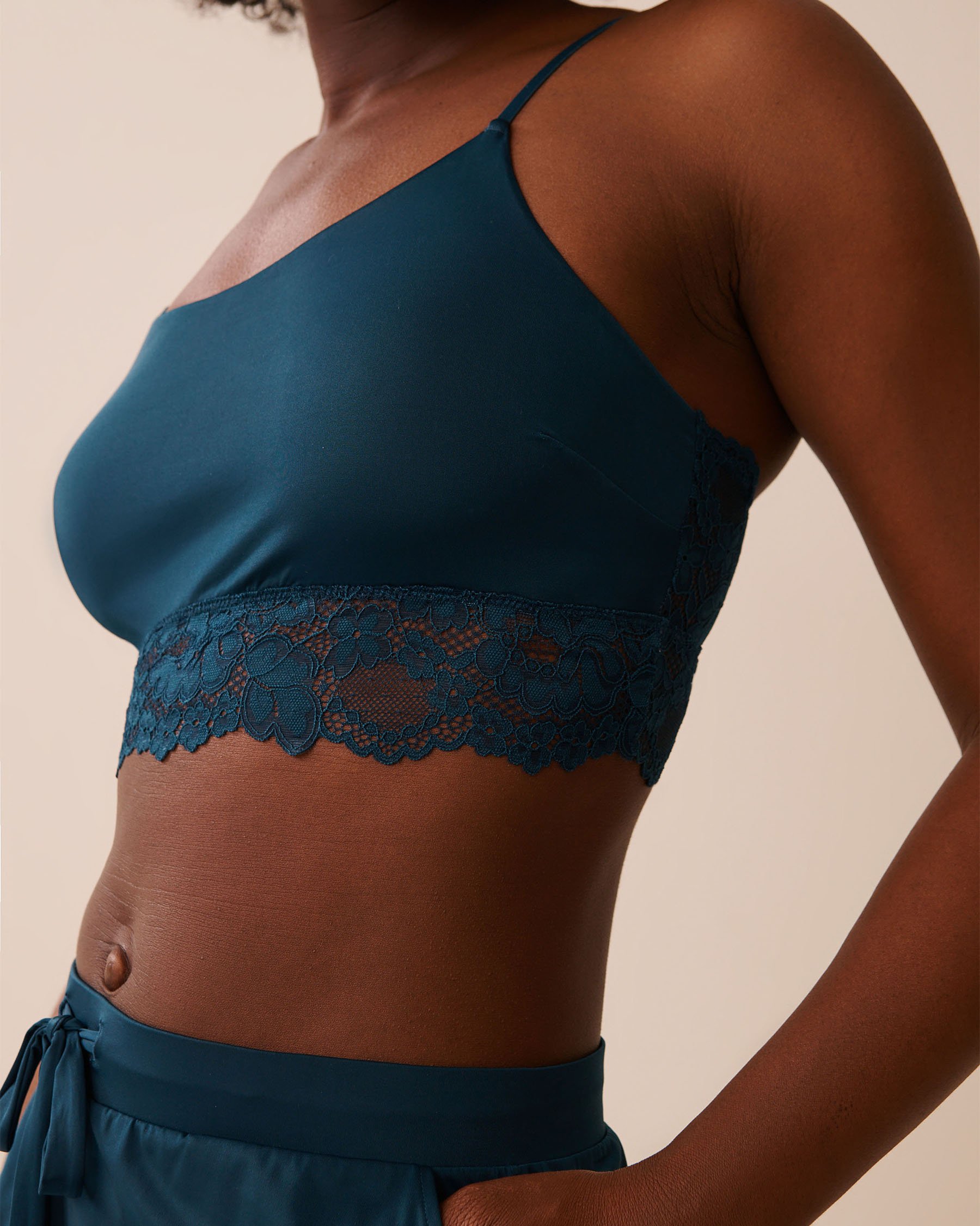 LA VIE EN ROSE Lace Detail Crop Cami Dark Cyan 60100153 - View3