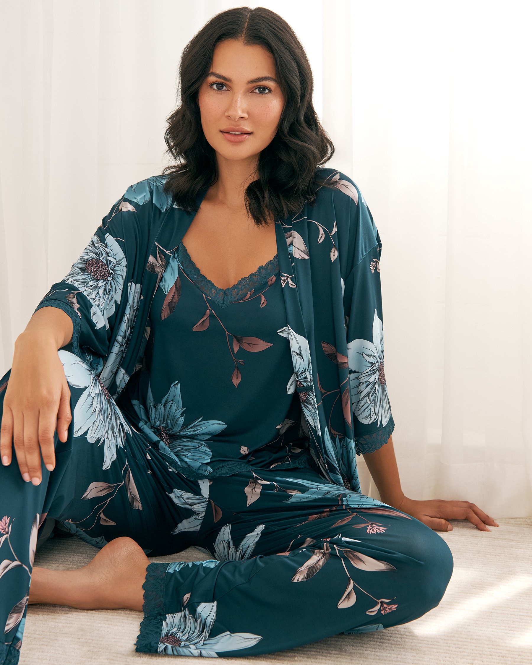 LA VIE EN ROSE Recycled Fibers Chrysanthemum Print Cami with Shelf Bra Blue Chrysanthemum 60100154 - View2