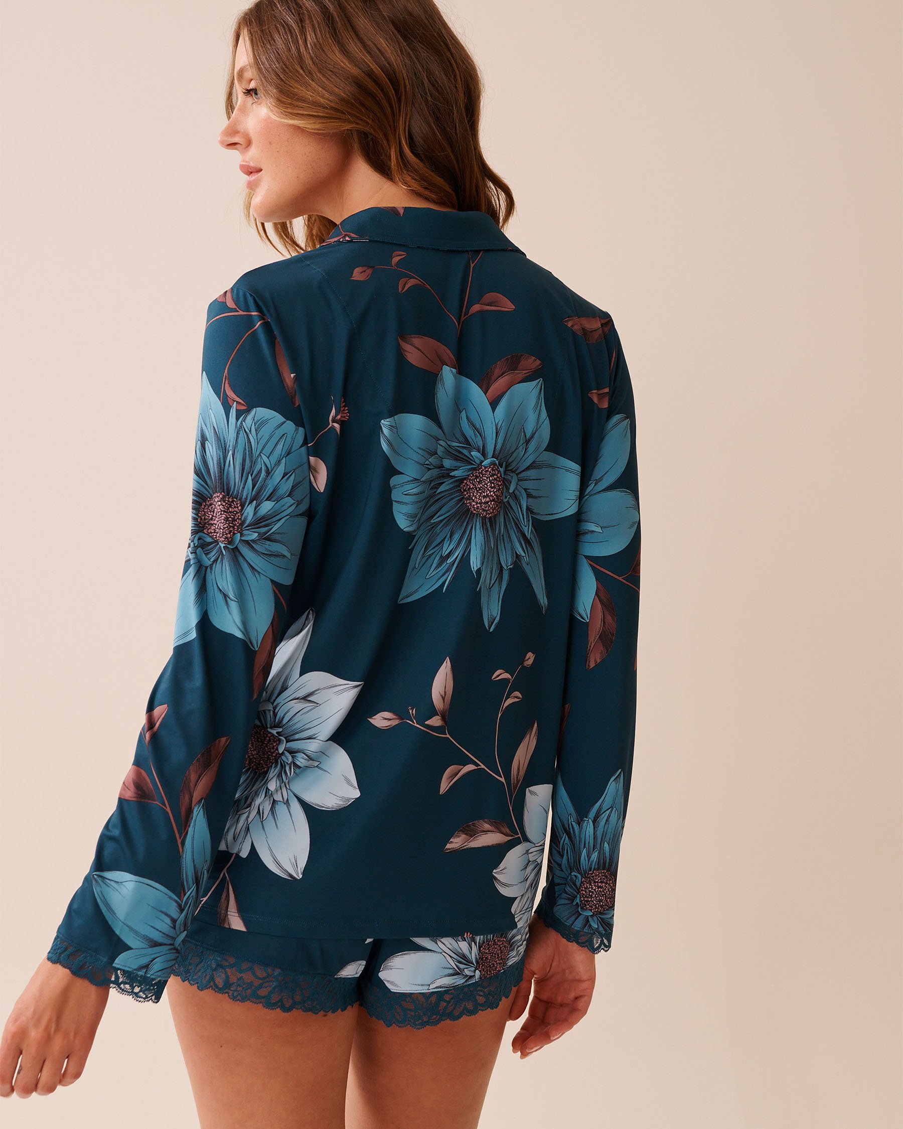 LA VIE EN ROSE Recycled Fibers Chrysanthemum Print Lace Trim Button-down Shirt Blue Chrysanthemum 60100155 - View2