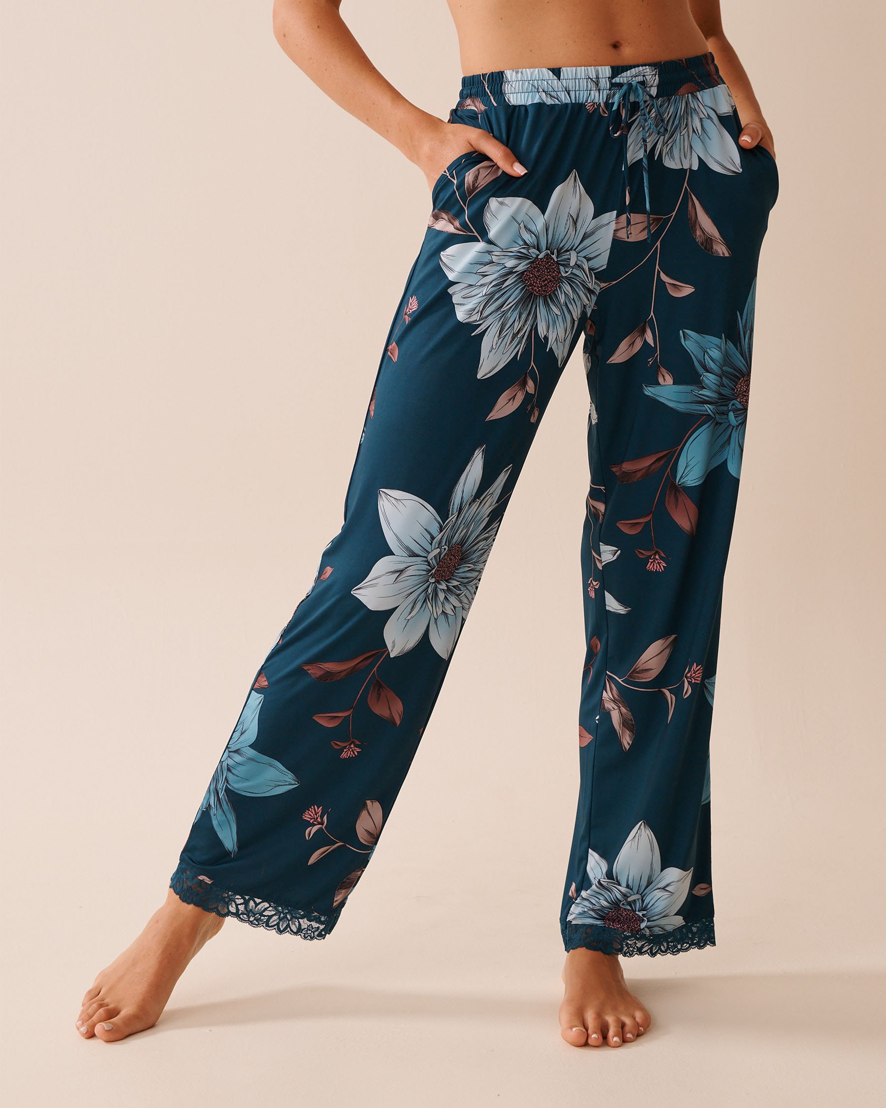 LA VIE EN ROSE Recycled Fibers Chrysanthemum Print Lace Trim Pants Blue Chrysanthemum 60200149 - View1