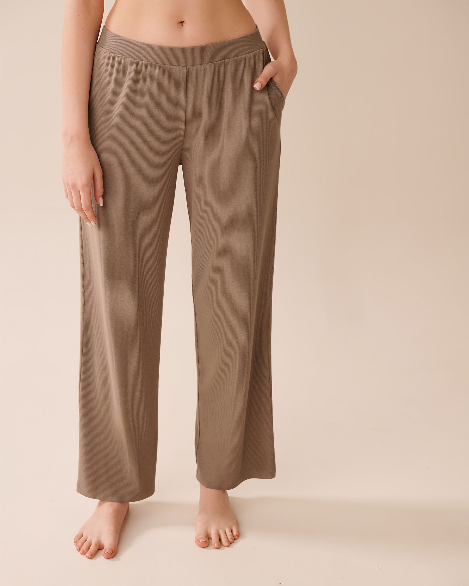 LA VIE EN ROSE Ribbed Modal Pants Brown 60200146 - View1