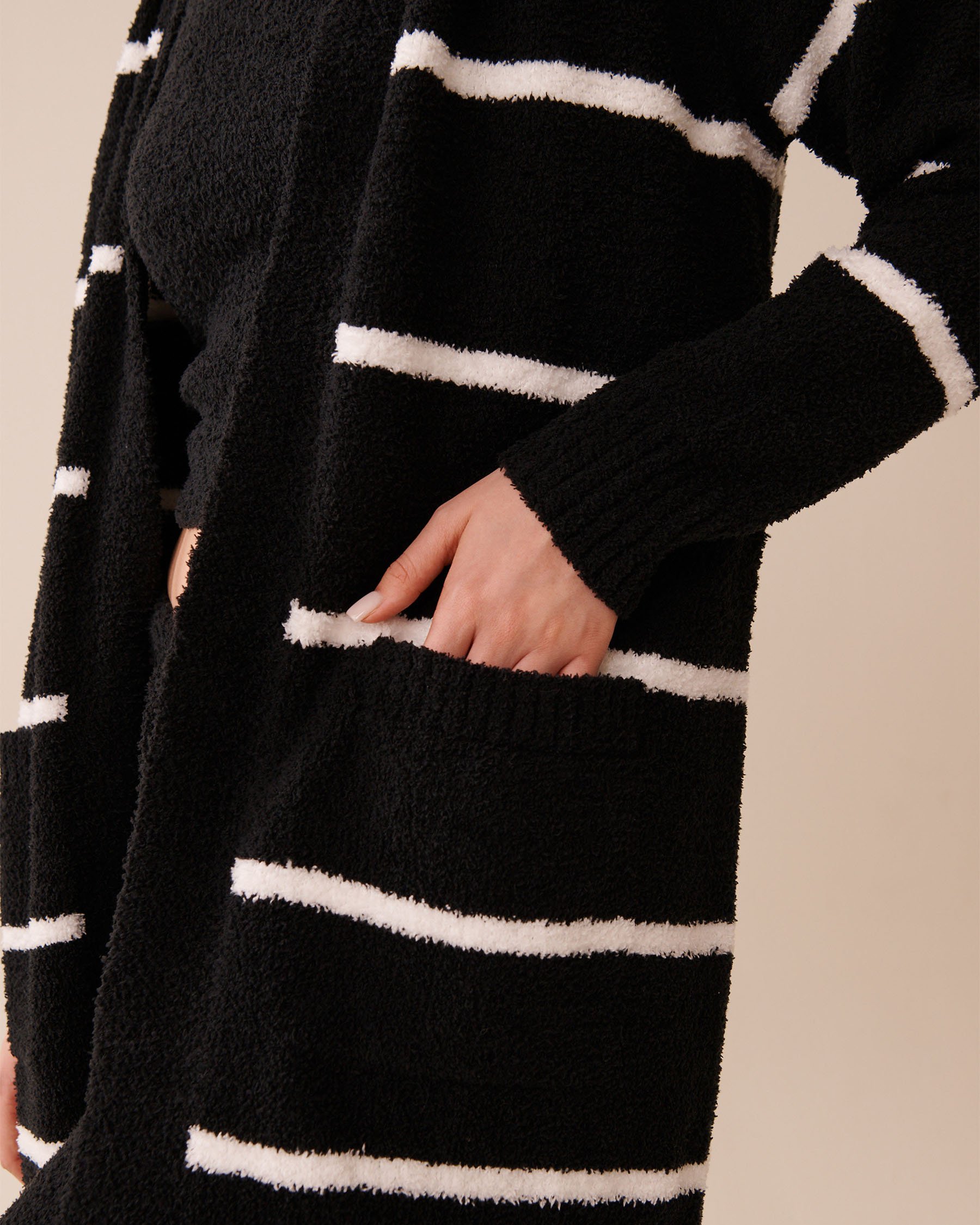 LA VIE EN ROSE Chenille Long Cardigan Black & White Stripes 50500016 - View3