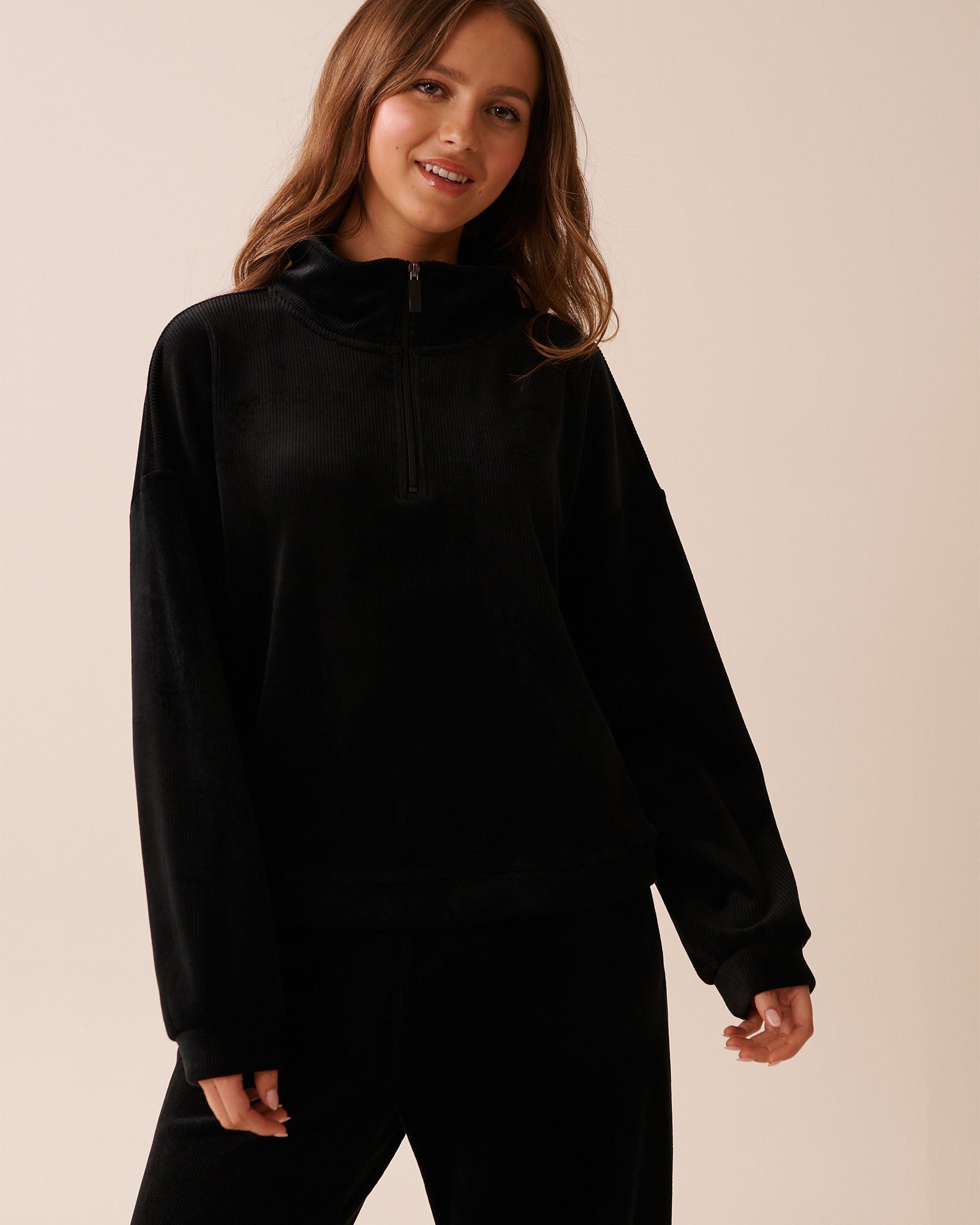 LA VIE EN ROSE Heavy Ribbed Half-zip Sweatshirt Black 50100115 - View1