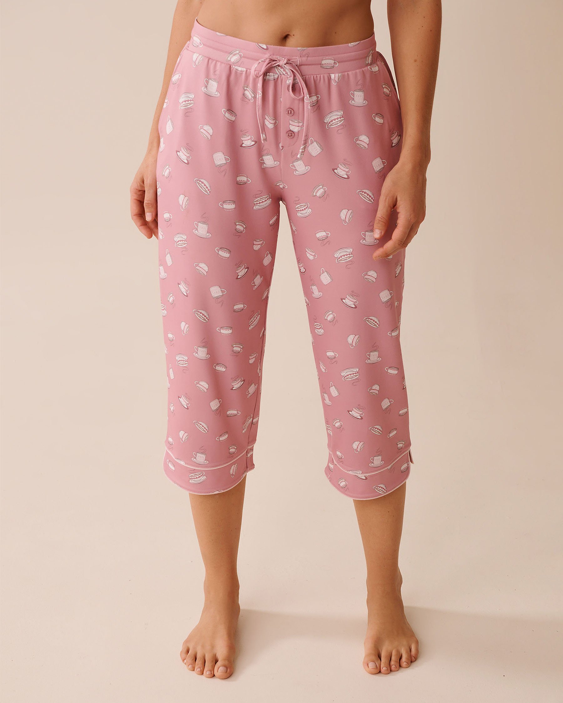 LA VIE EN ROSE Coffee Cup Print Super Soft Pajama Capris Pink/Coffee Cups 40200766 - View1