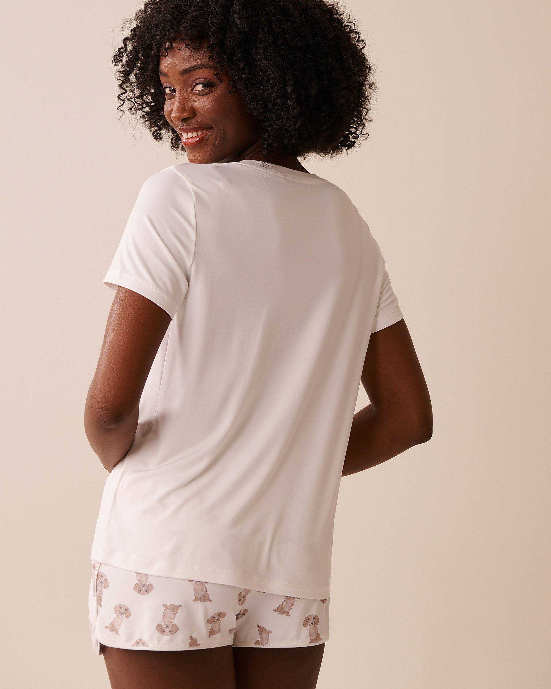 LA VIE EN ROSE Dachshund Print Super Soft T-shirt White 40100773 - View2