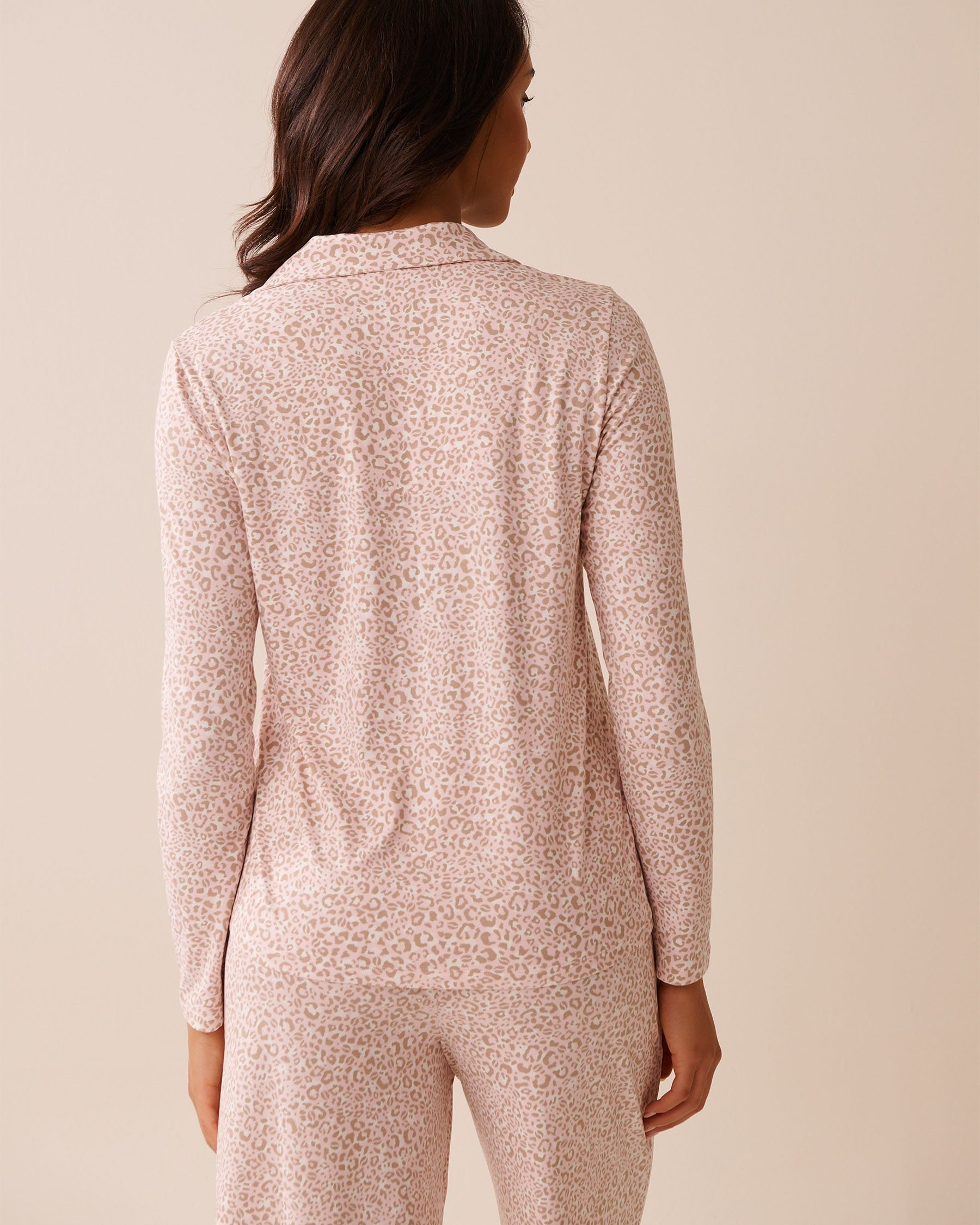 LA VIE EN ROSE Pink Leopard Print Super Soft Button-down Shirt Light Pink Leopard 40100780 - View2