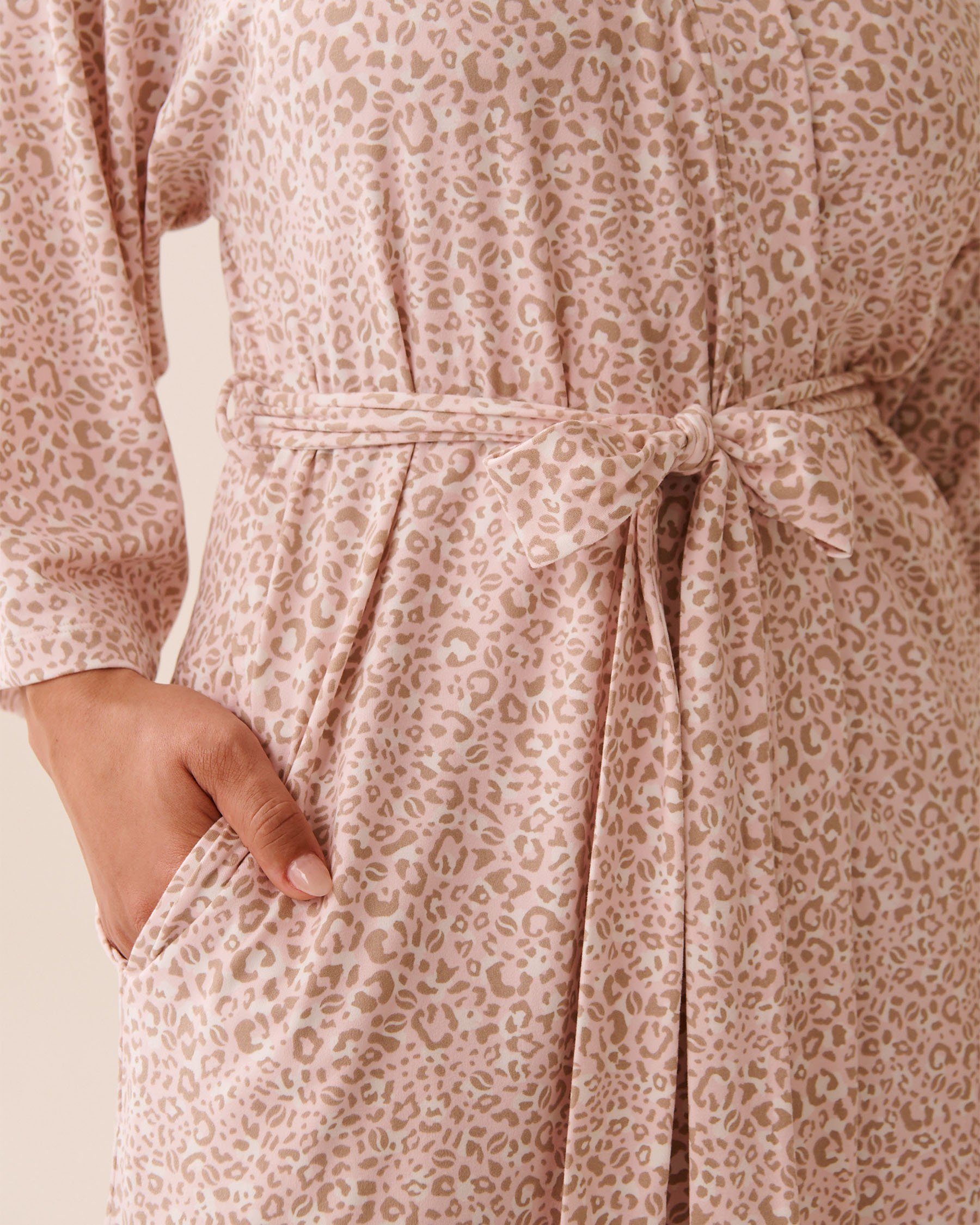 LA VIE EN ROSE Pink Leopard Print Super Soft Kimono Light Pink Leopard 40600210 - View5