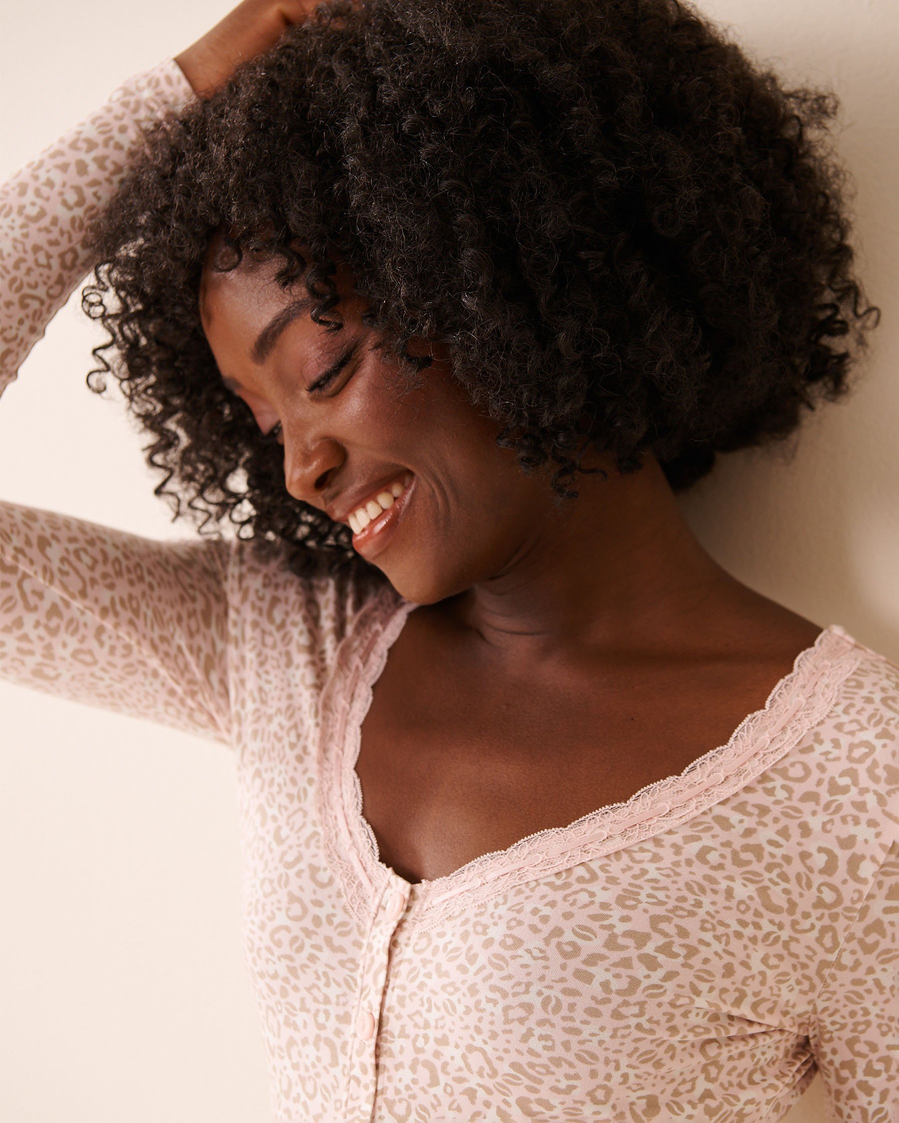 LA VIE EN ROSE Pink Leopard Print Super Soft Long Sleeve Romper Light Pink Leopard 40300060 - View3