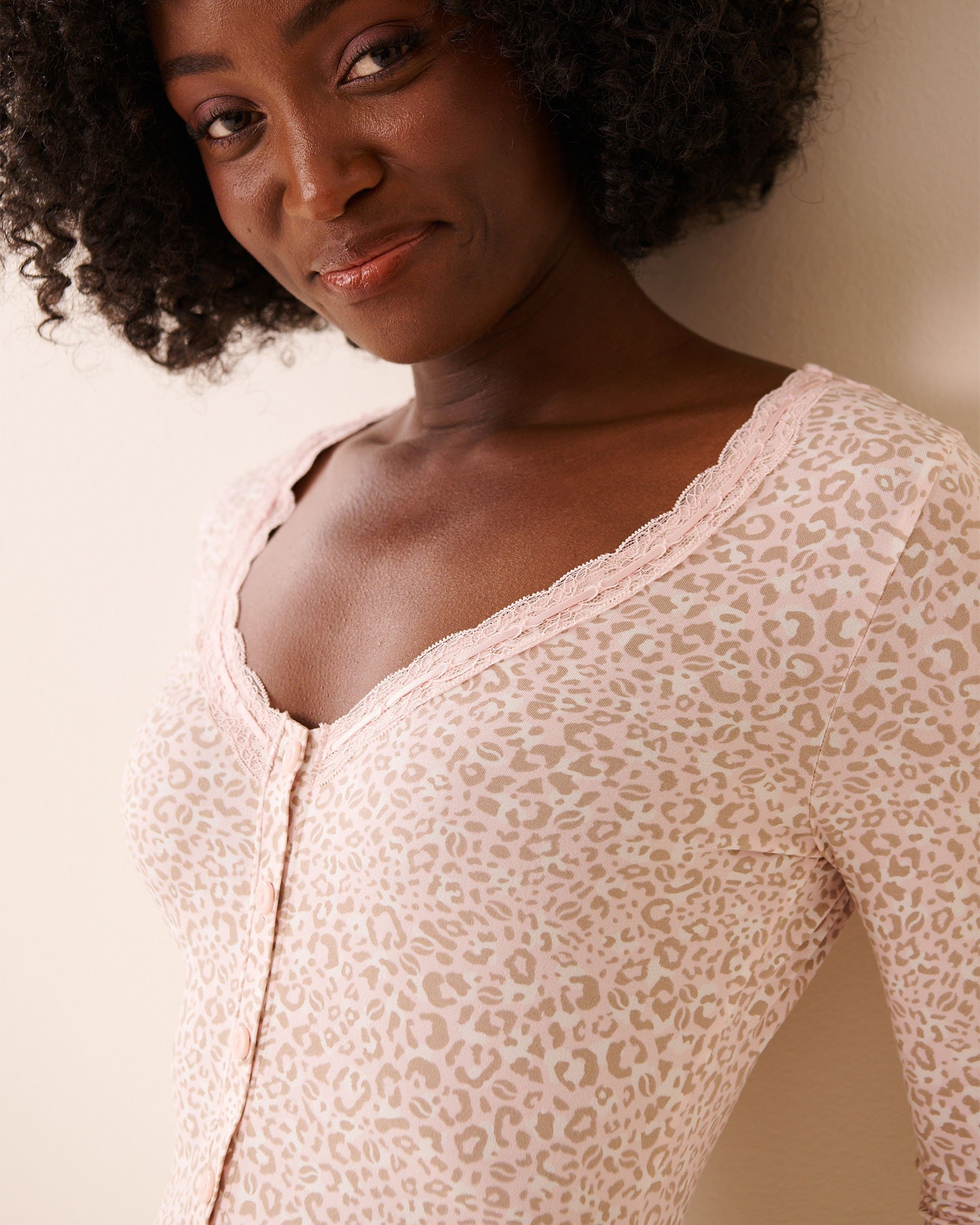 LA VIE EN ROSE Pink Leopard Print Super Soft Long Sleeve Romper Light Pink Leopard 40300060 - View5