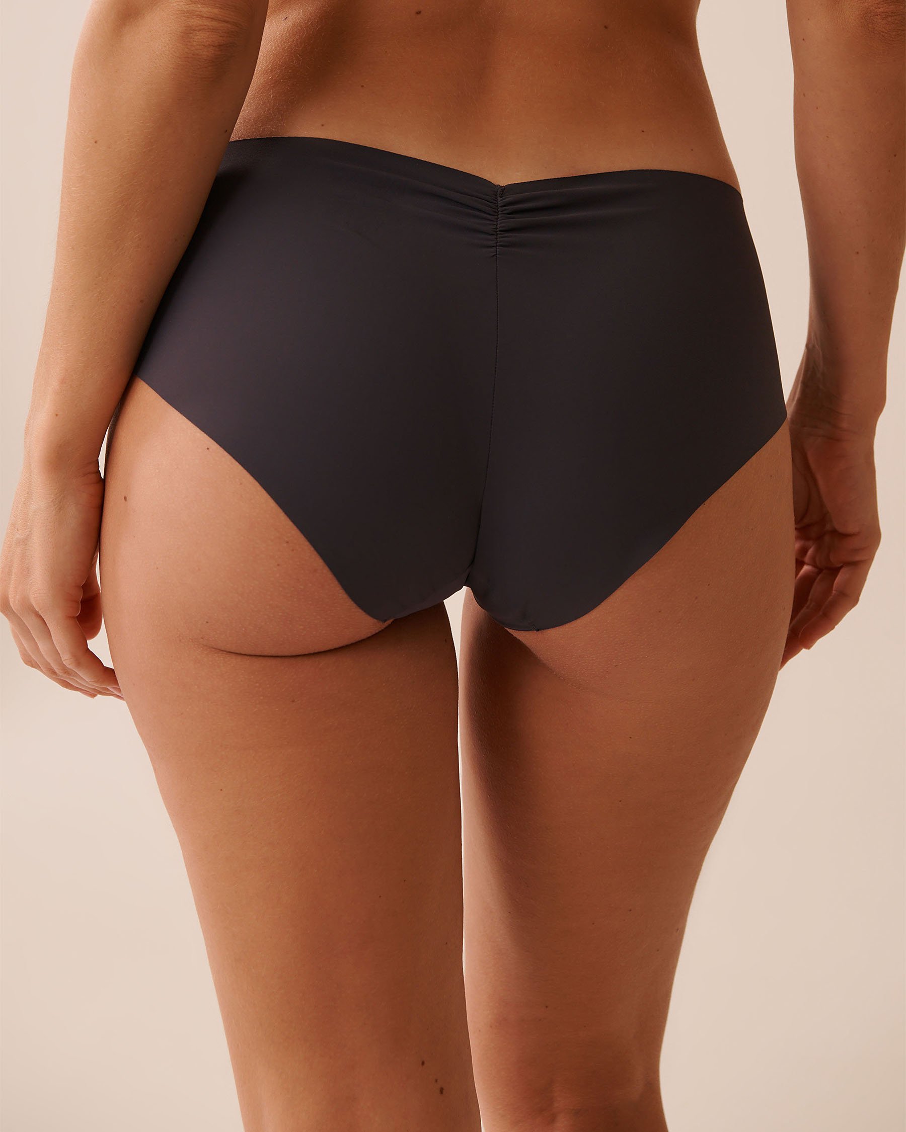 LA VIE EN ROSE Microfiber Invisible Hiphugger Panty Anthracite 20200681 - View2