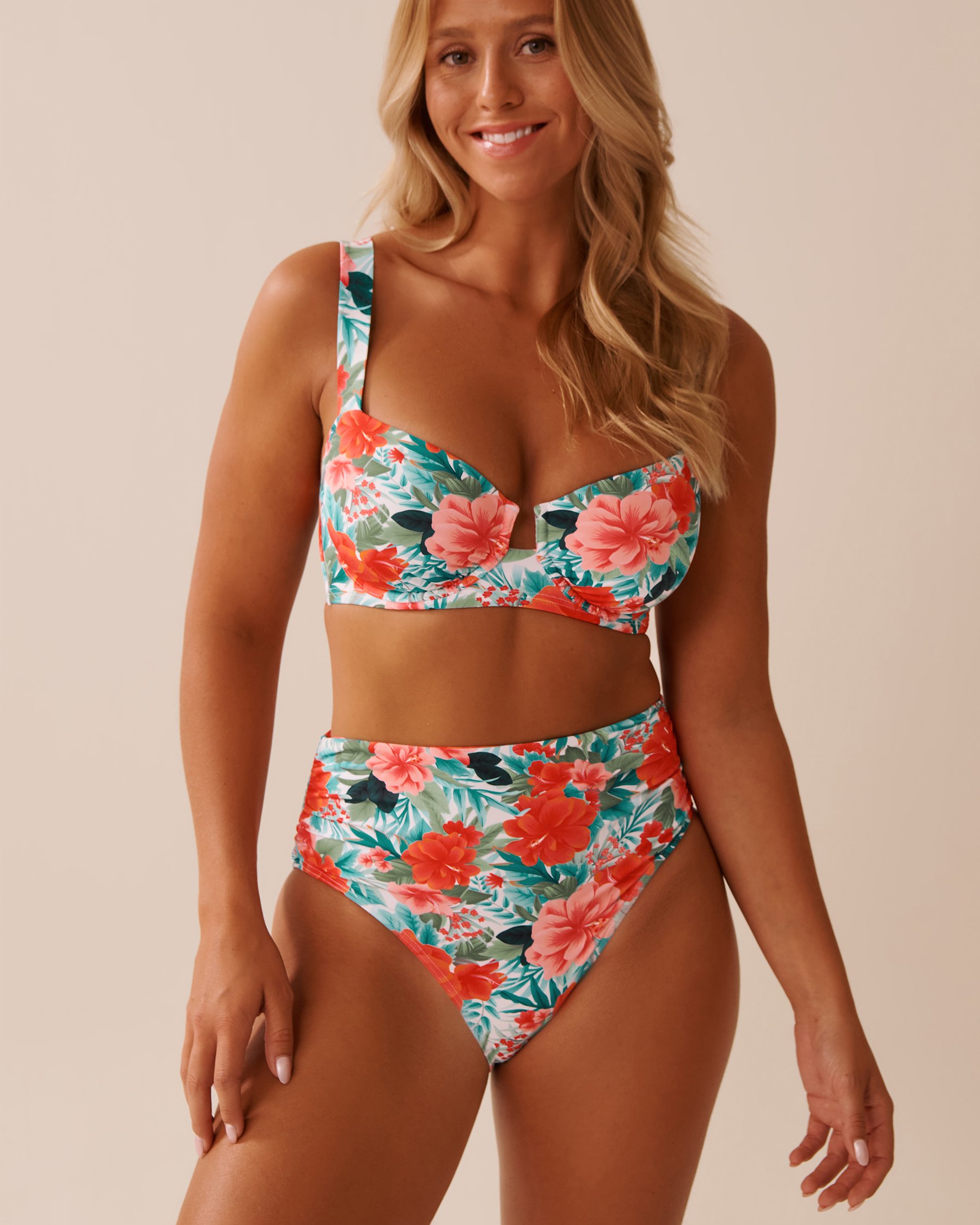 LA VIE EN ROSE AQUA Bas de bikini taille haute plissé ISLAND DREAMS Escale paradisiaque 70300787 - Voir3
