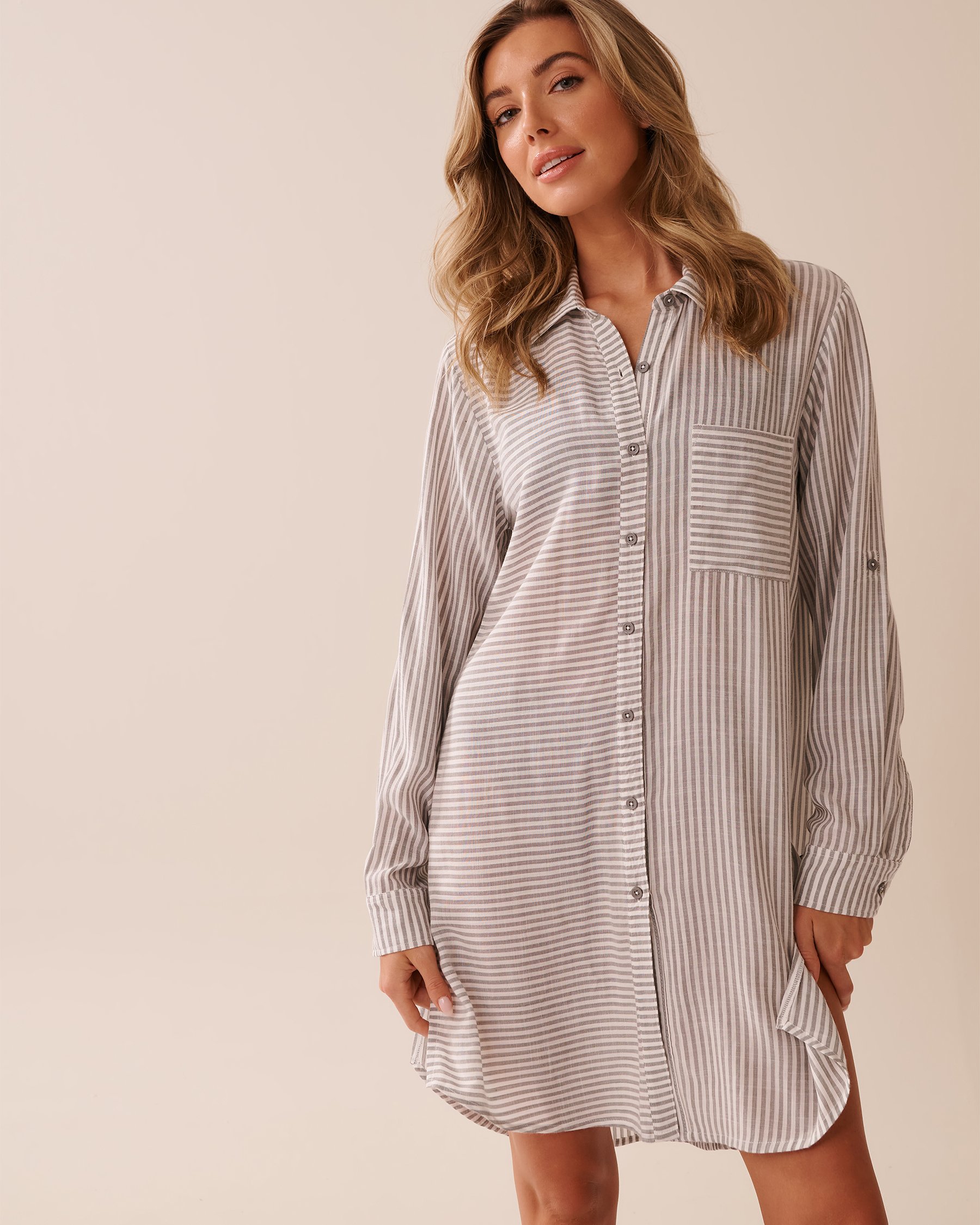 LA VIE EN ROSE AQUA Long Striped Button-down Shirt Grey Stripes 80100036 - View3