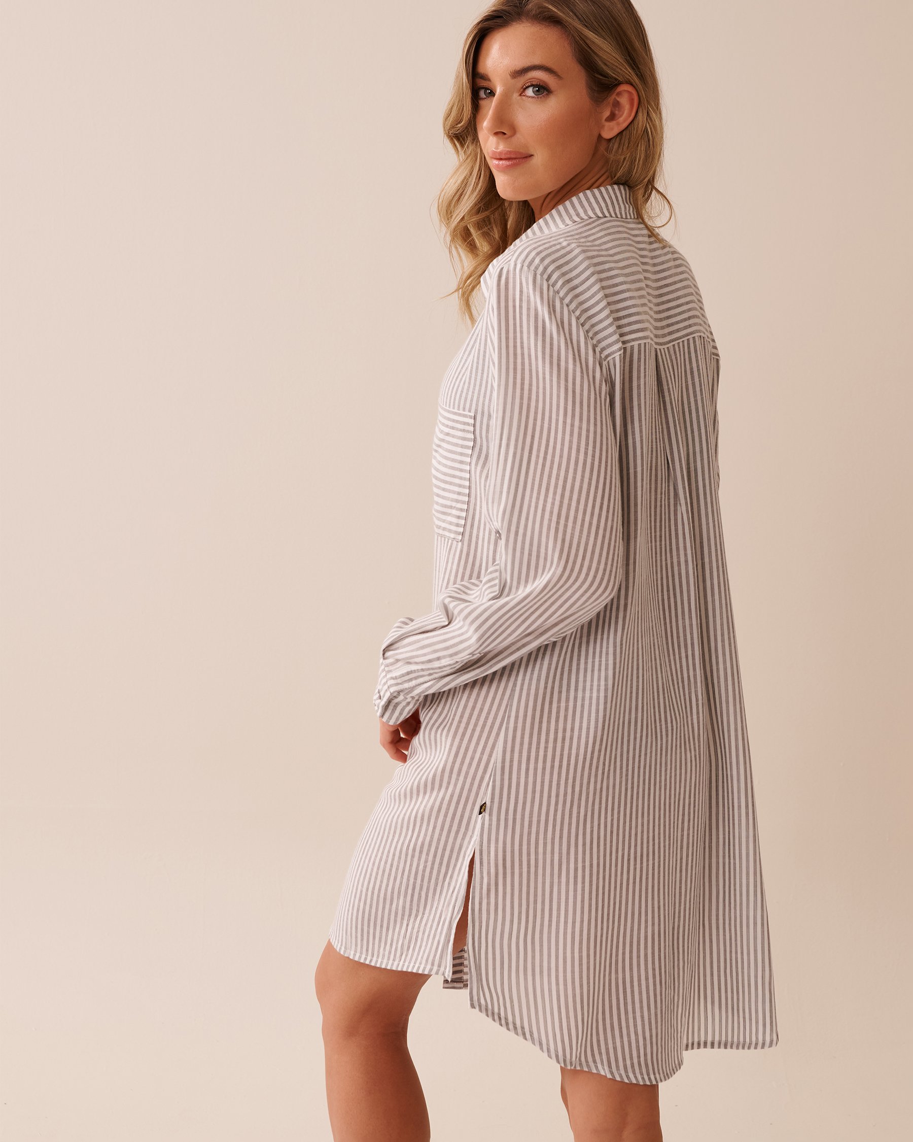 LA VIE EN ROSE AQUA Long Striped Button-down Shirt Grey Stripes 80100036 - View4