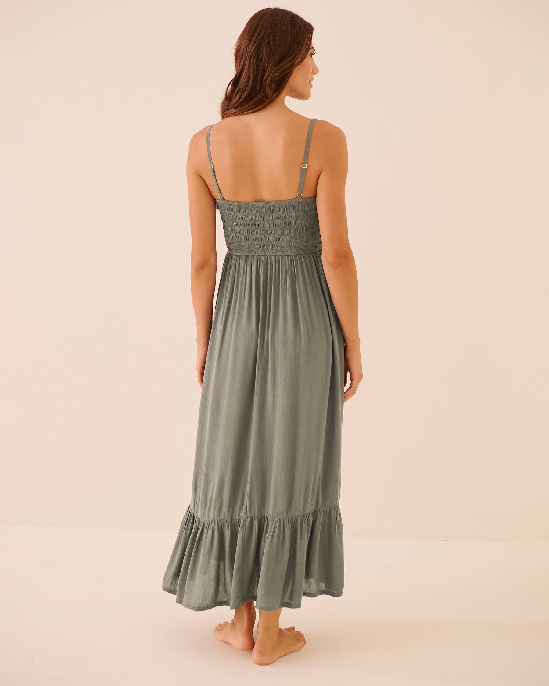 LA VIE EN ROSE AQUA Robe longue buste smocké Gris kaki 80300122 - View2