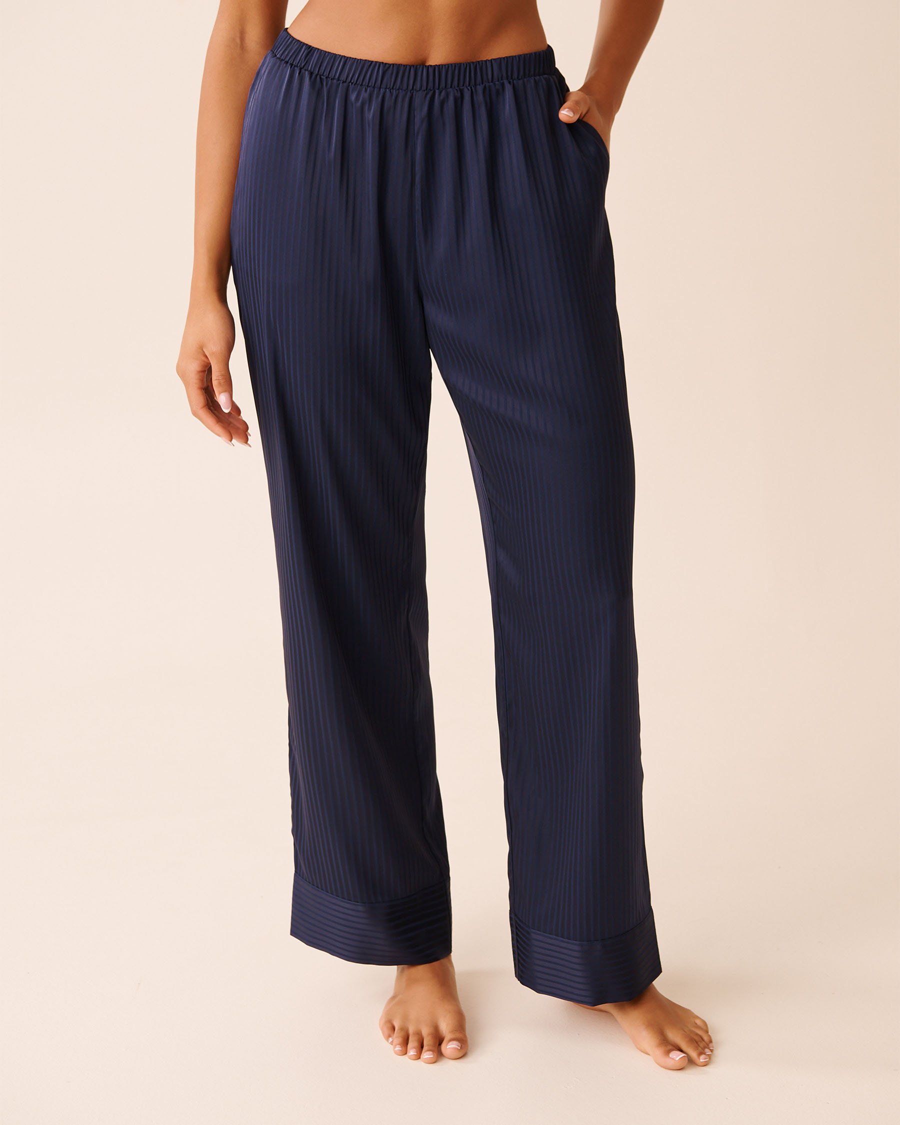 LA VIE EN ROSE Jacquard Stripe Satin Pajama Set Evening Blue 60400064 - View4