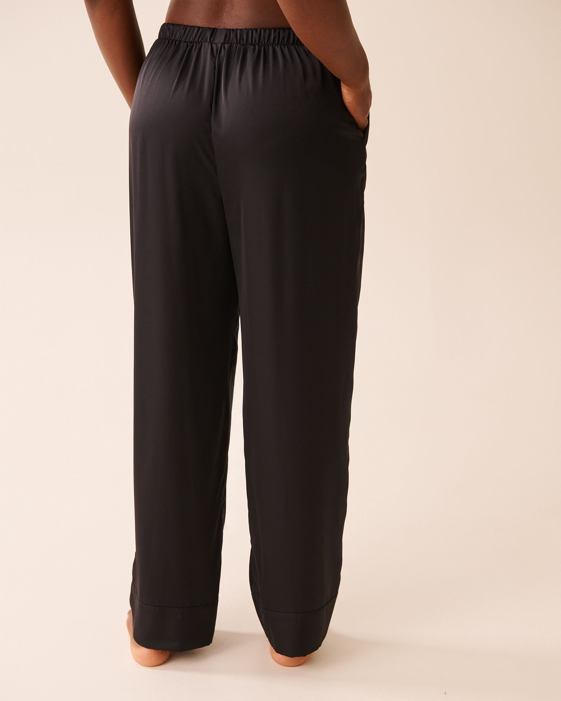 LA VIE EN ROSE Ensemble pyjama manches longues en satin Noir 60400063 - Voir5